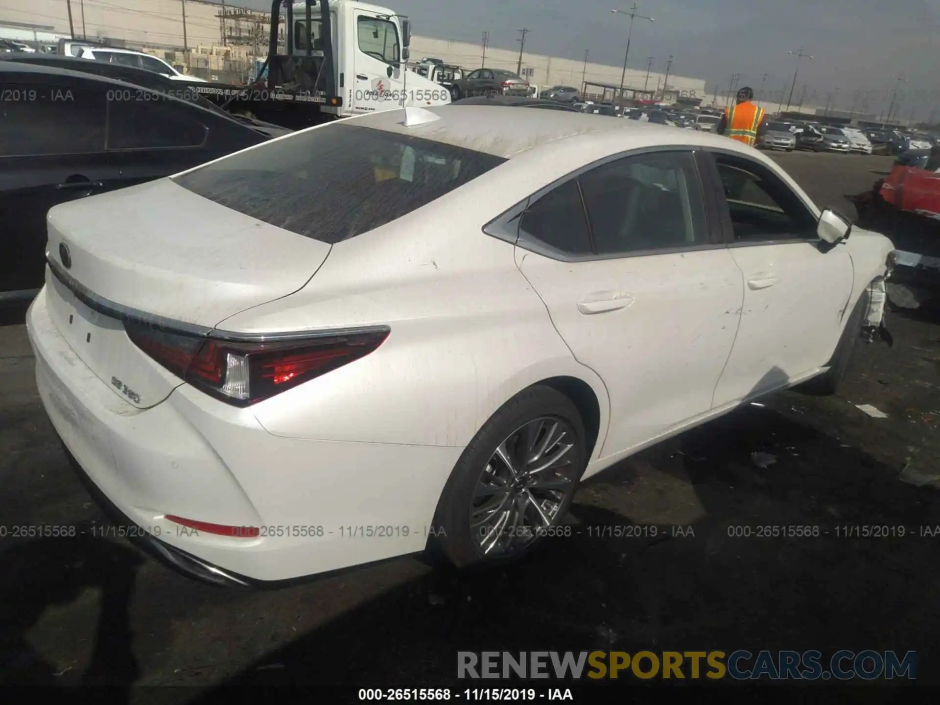 4 Photograph of a damaged car 58ABZ1B1XKU038989 LEXUS ES 2019