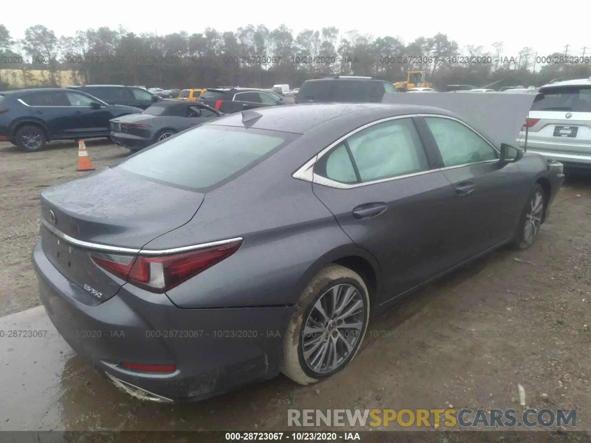 4 Photograph of a damaged car 58ABZ1B1XKU039964 LEXUS ES 2019