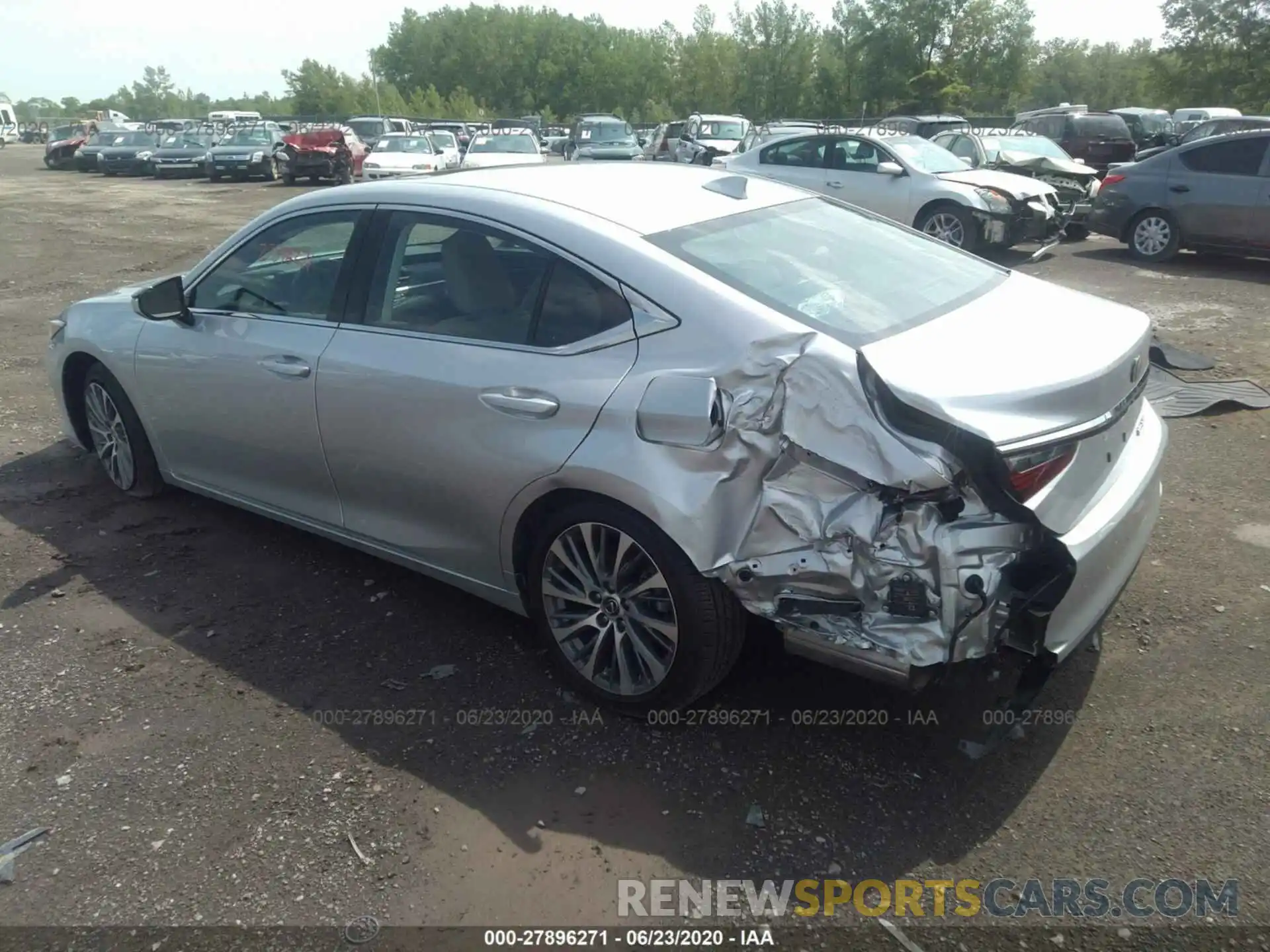 3 Photograph of a damaged car 58ABZ1B1XKU043660 LEXUS ES 2019