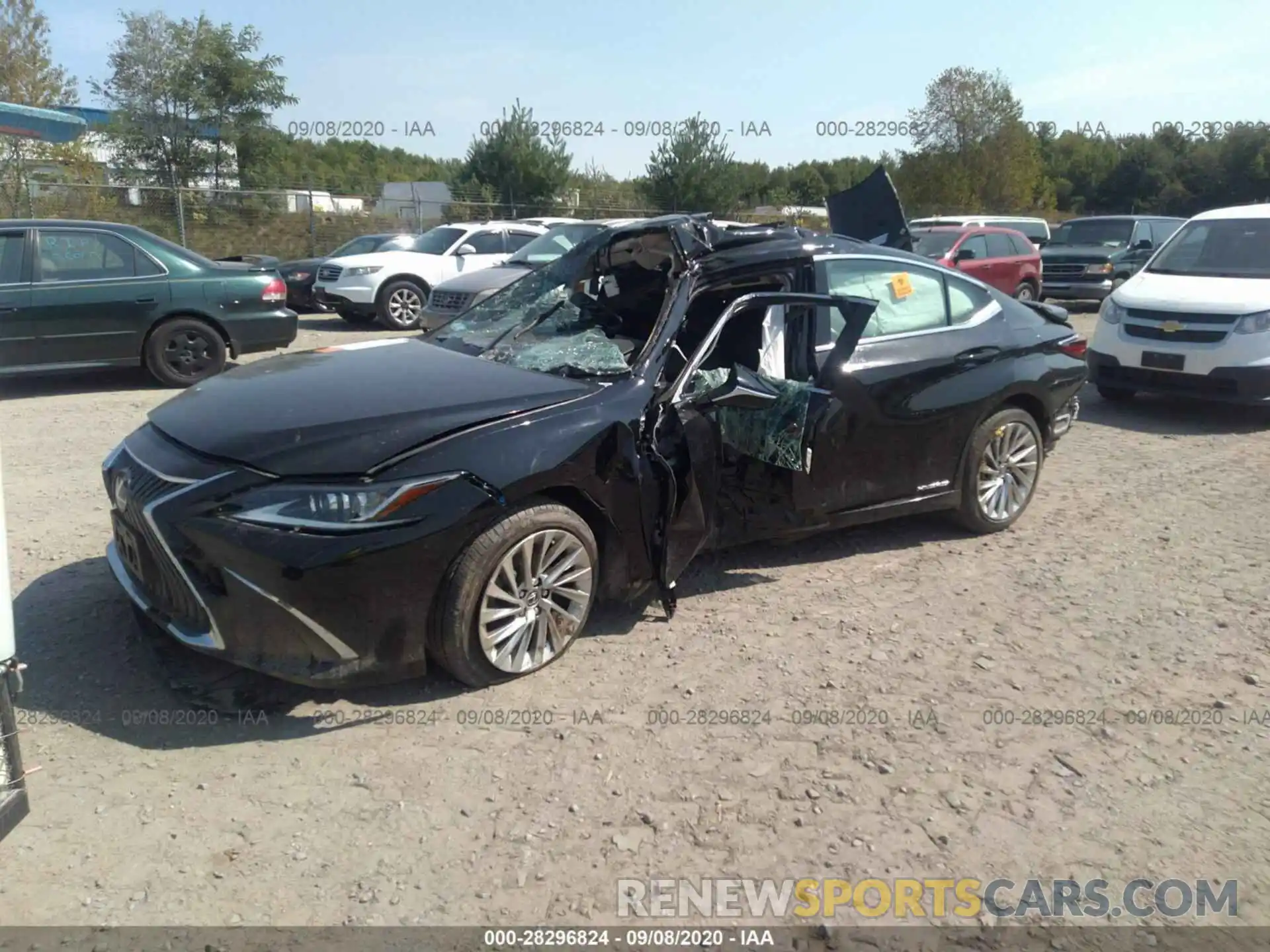 2 Photograph of a damaged car JTHB21B11K2023226 LEXUS ES 2019