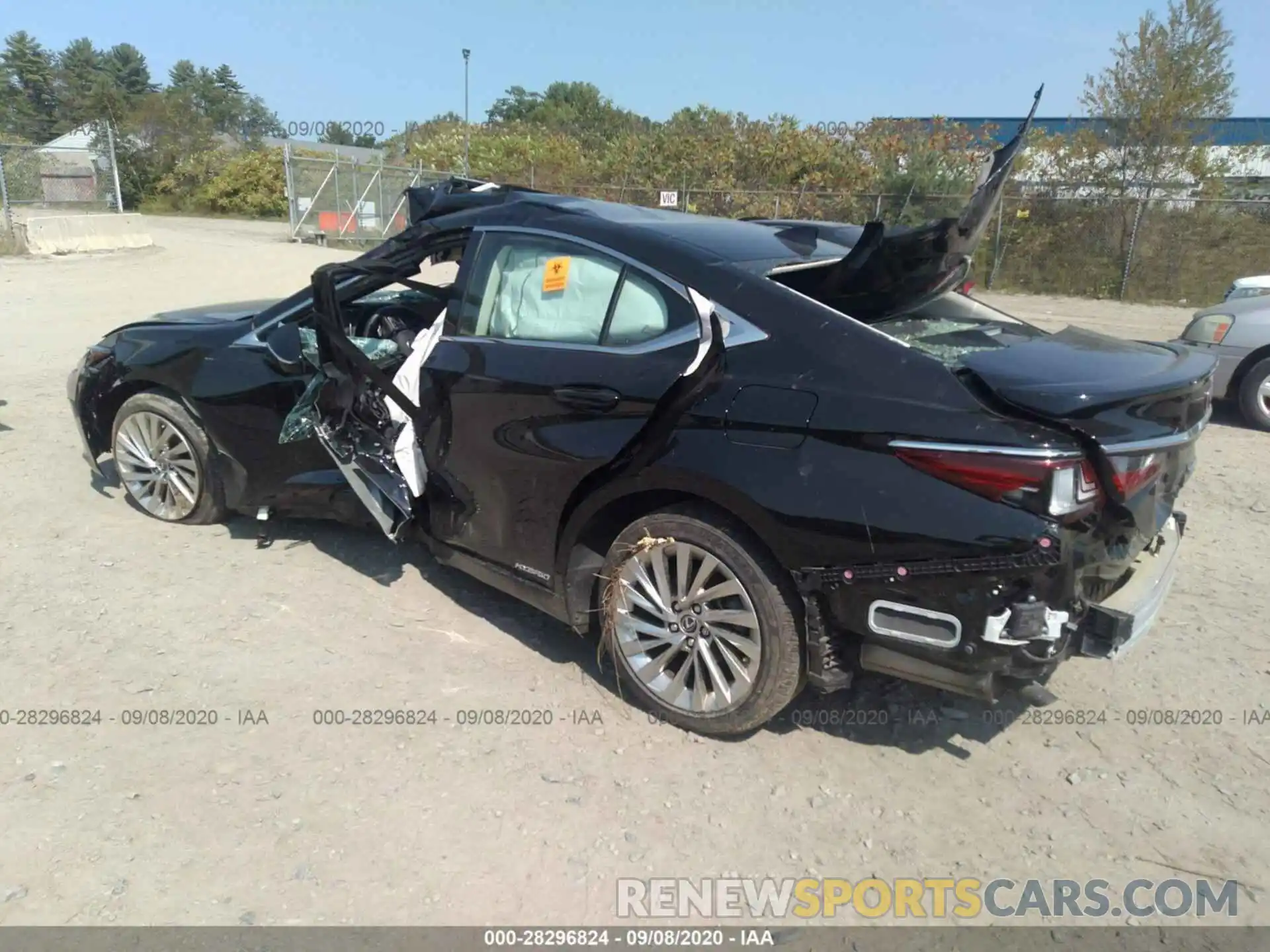 3 Photograph of a damaged car JTHB21B11K2023226 LEXUS ES 2019