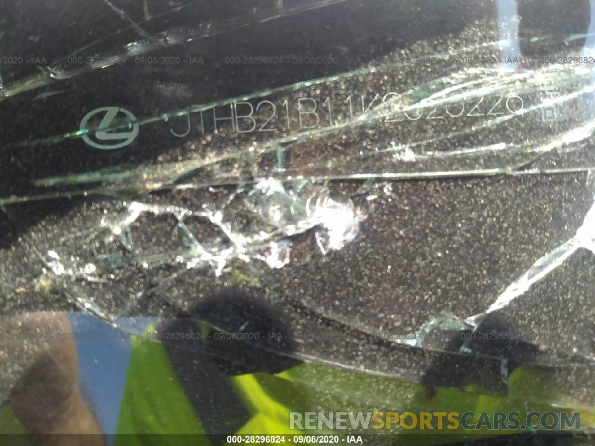 9 Photograph of a damaged car JTHB21B11K2023226 LEXUS ES 2019