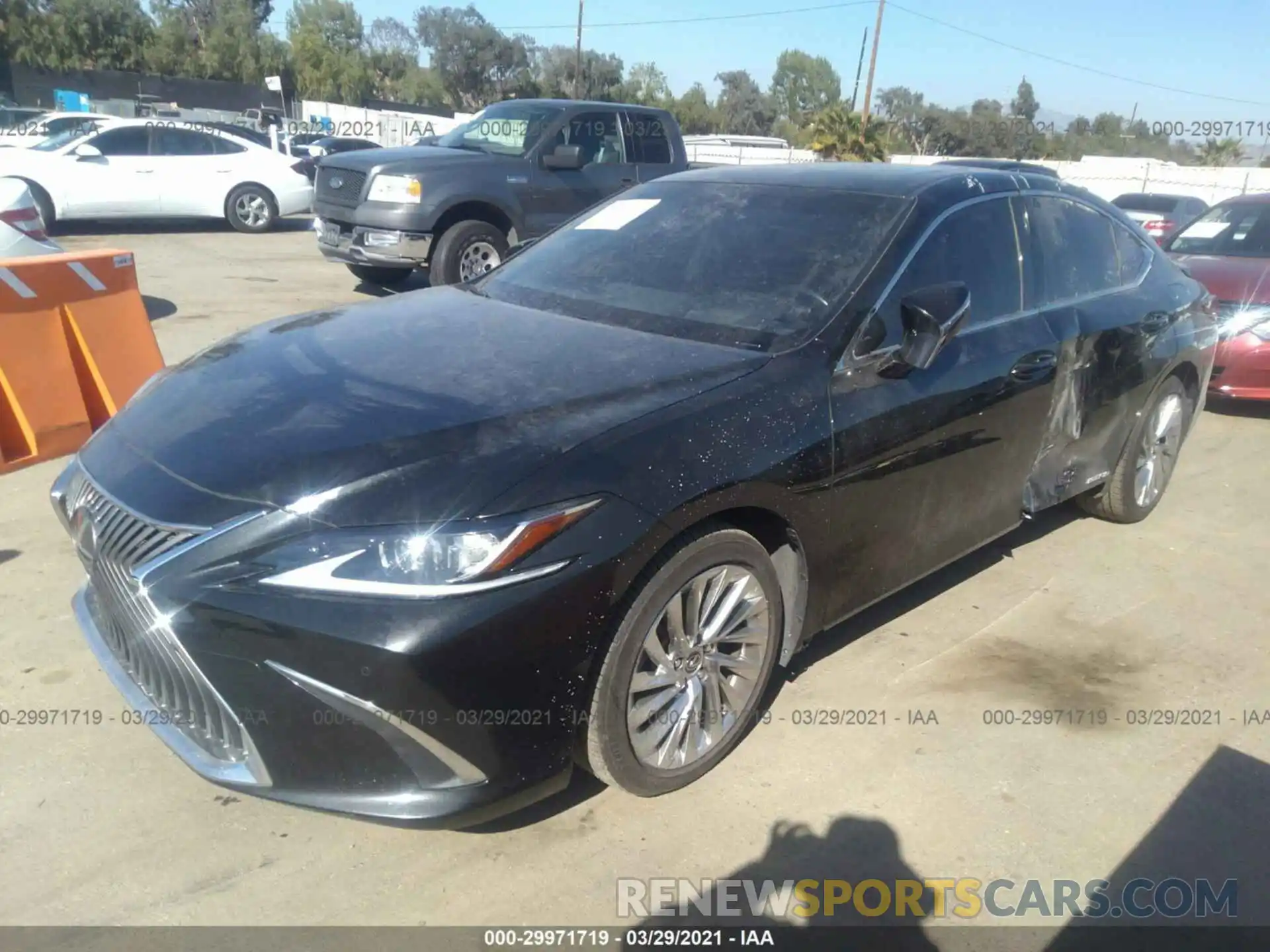 2 Photograph of a damaged car JTHB21B12K2035126 LEXUS ES 2019