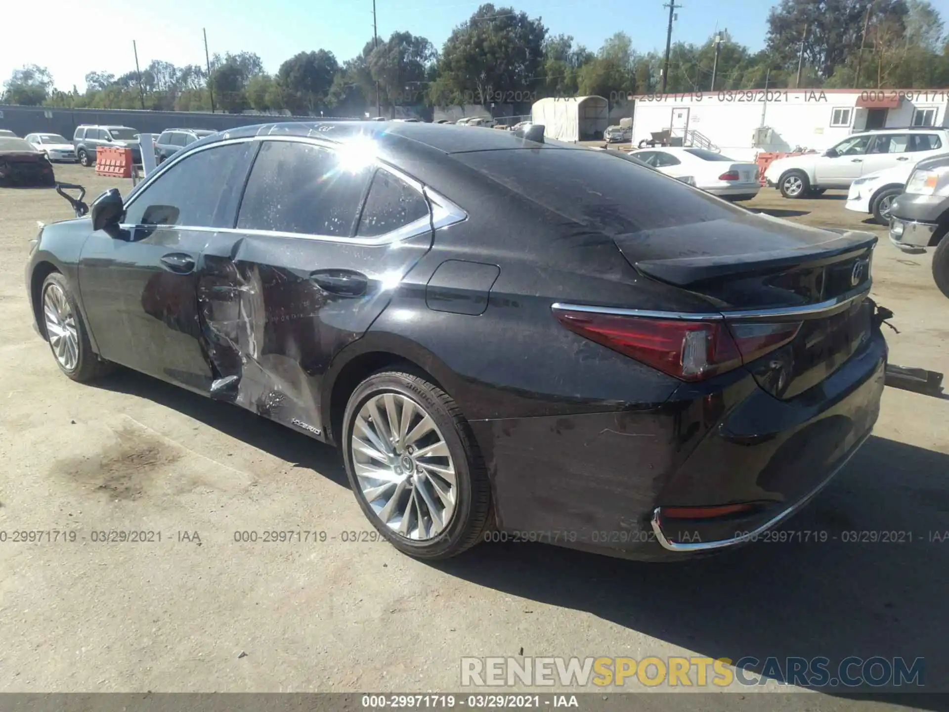 3 Photograph of a damaged car JTHB21B12K2035126 LEXUS ES 2019