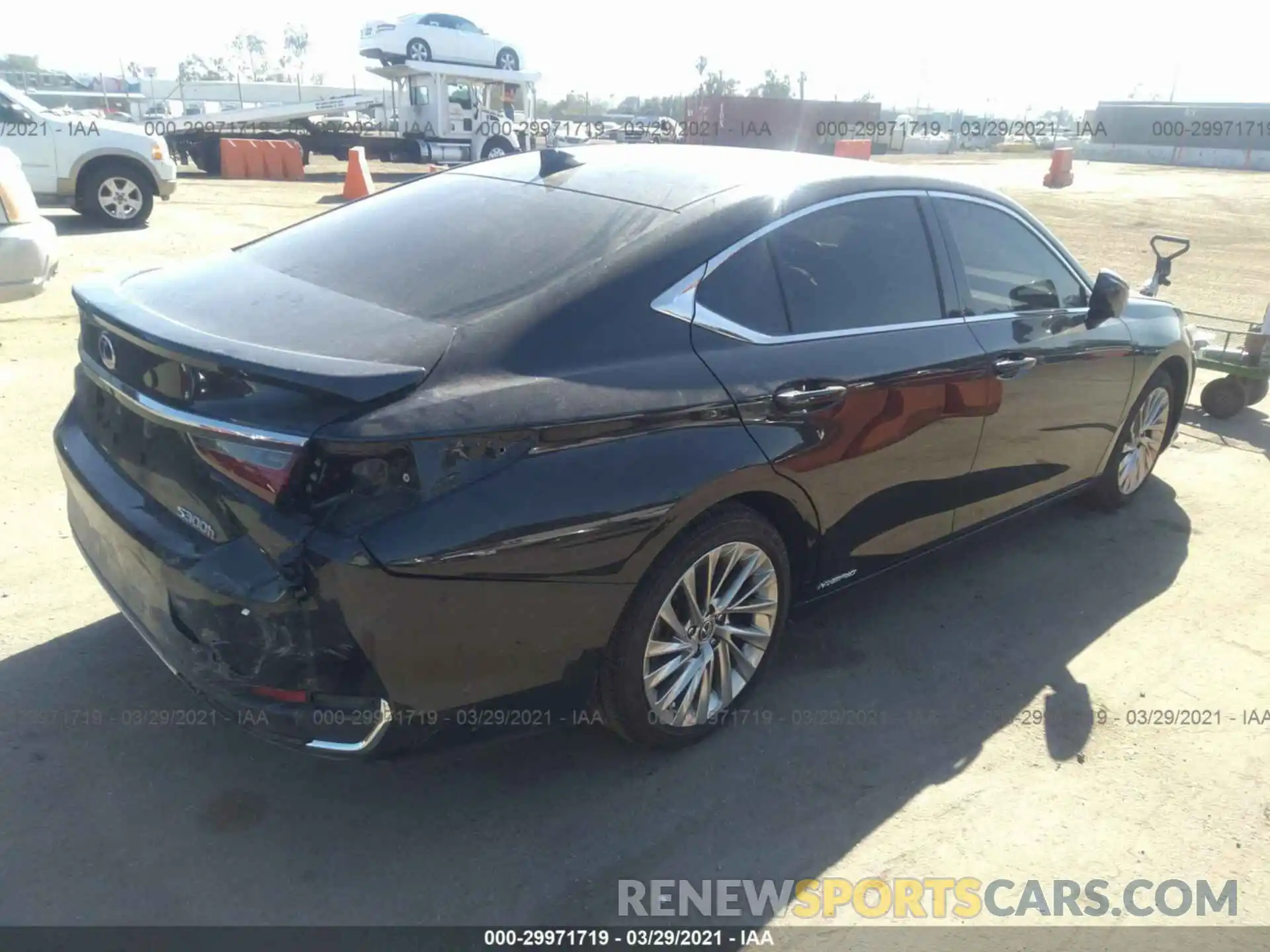 4 Photograph of a damaged car JTHB21B12K2035126 LEXUS ES 2019