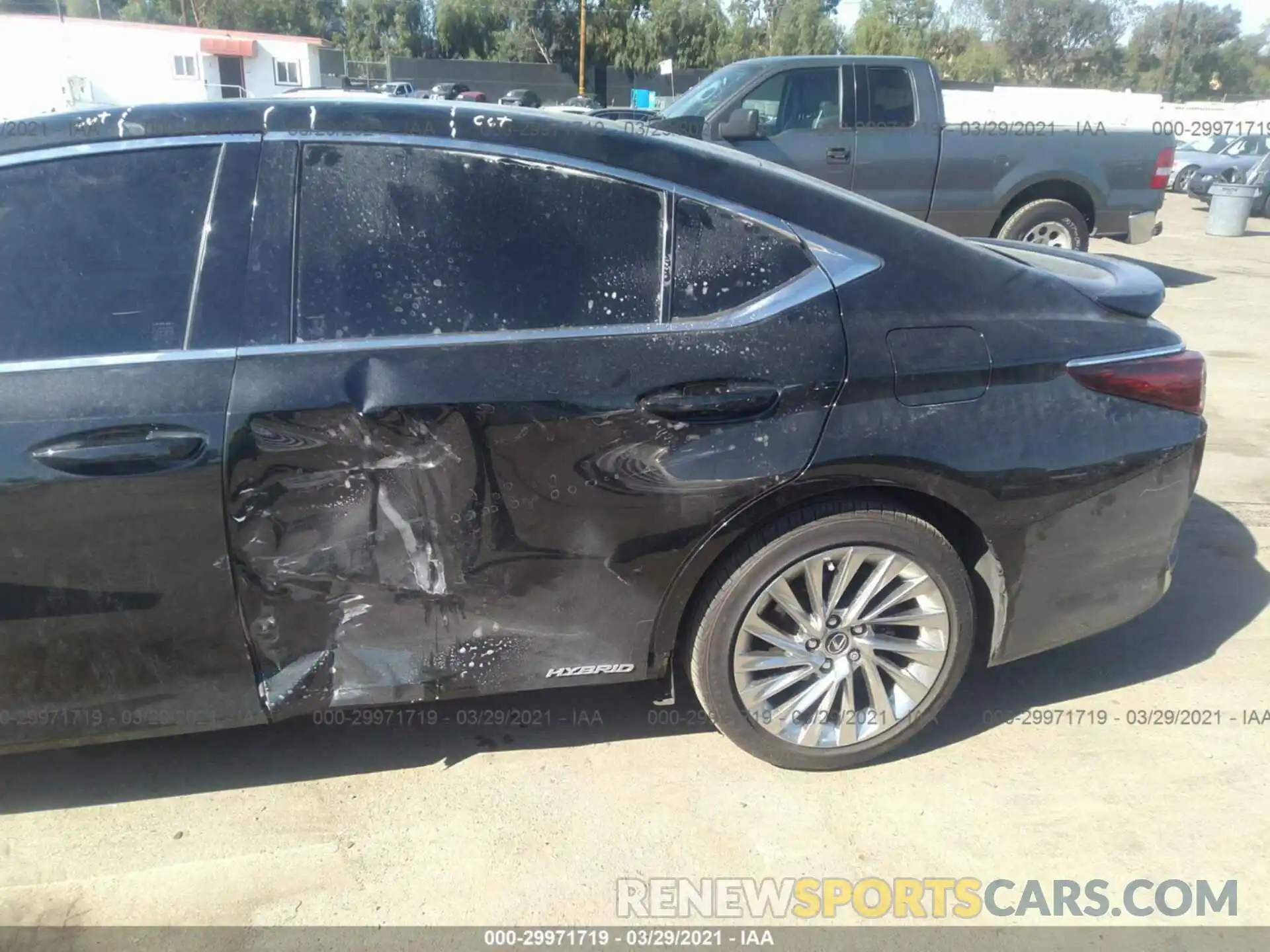 6 Photograph of a damaged car JTHB21B12K2035126 LEXUS ES 2019