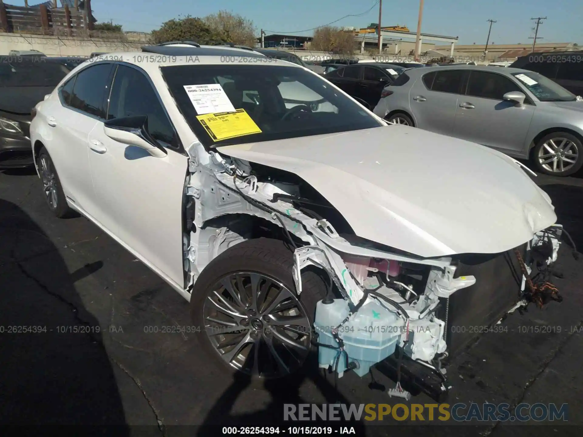 1 Photograph of a damaged car JTHB21B14K2030395 LEXUS ES 2019