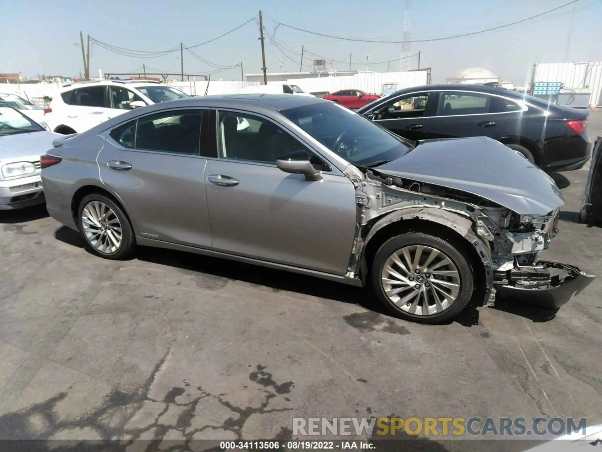 1 Photograph of a damaged car JTHB21B14K2032051 LEXUS ES 2019