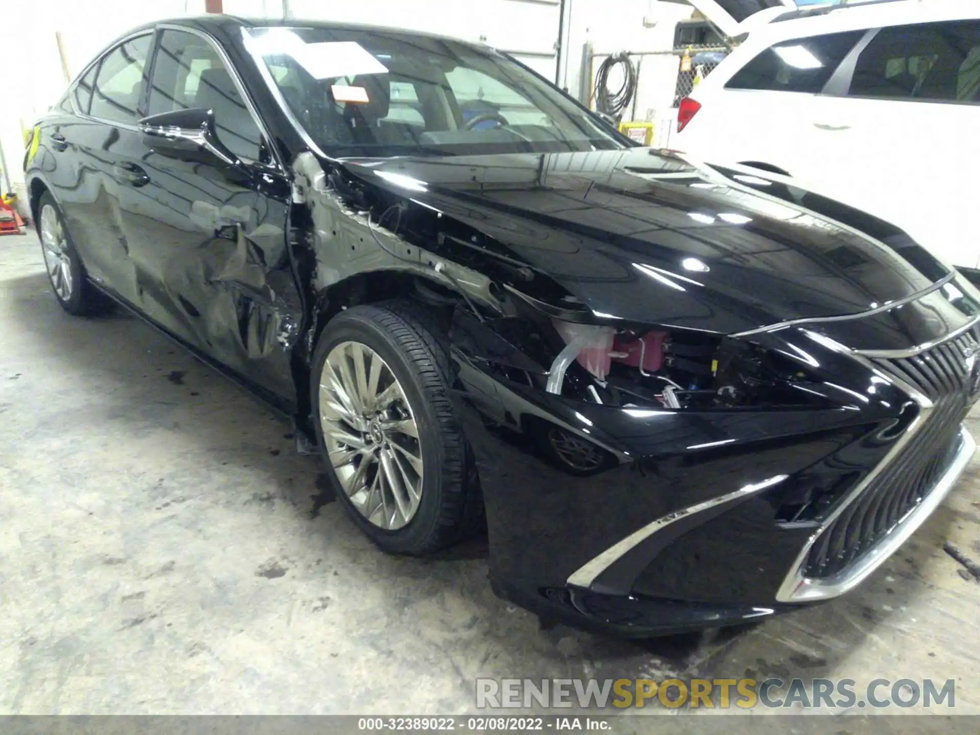 6 Photograph of a damaged car JTHB21B14K2040411 LEXUS ES 2019