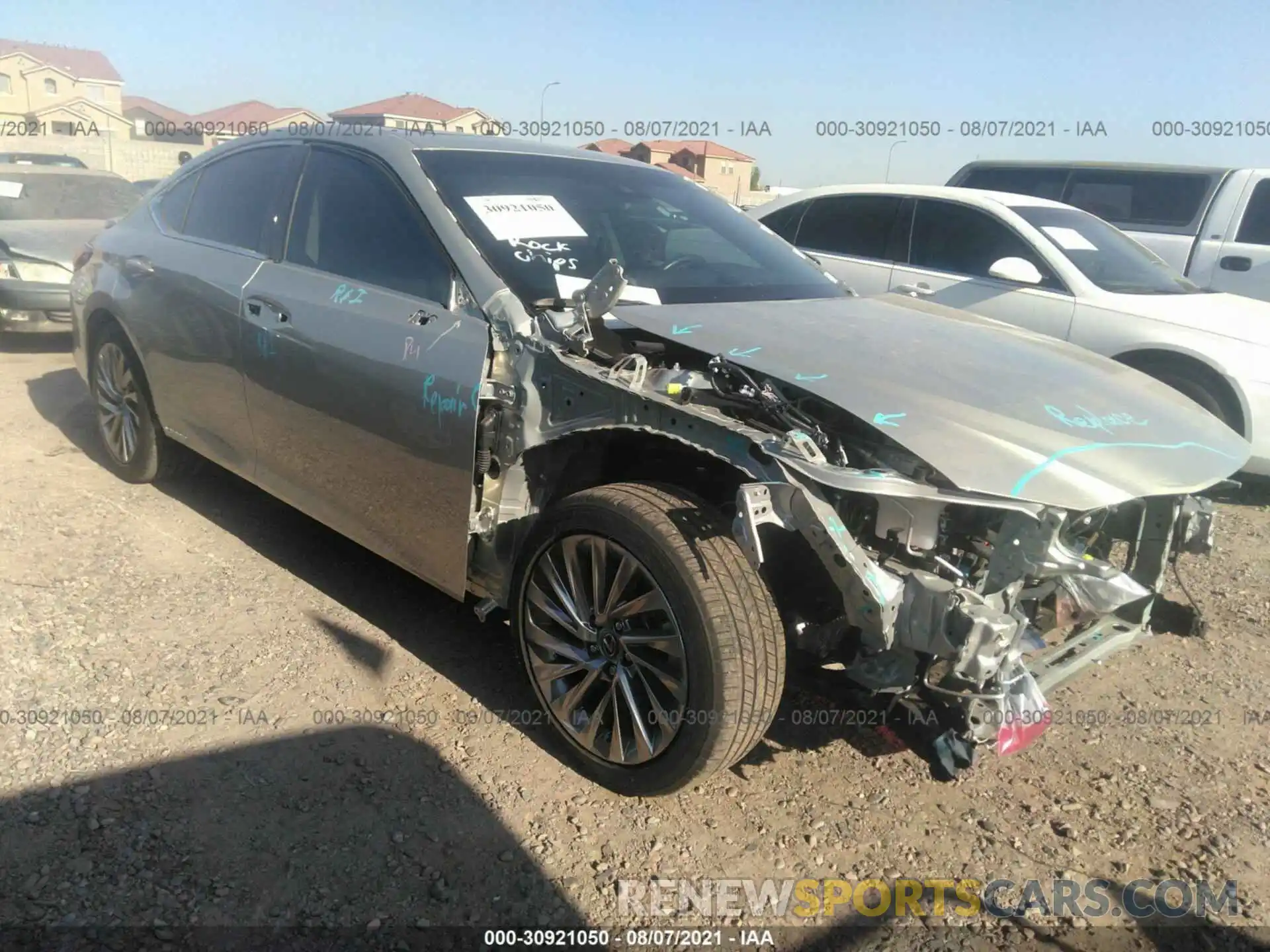 3 Photograph of a damaged car JTHB21B15K2000628 LEXUS ES 2019