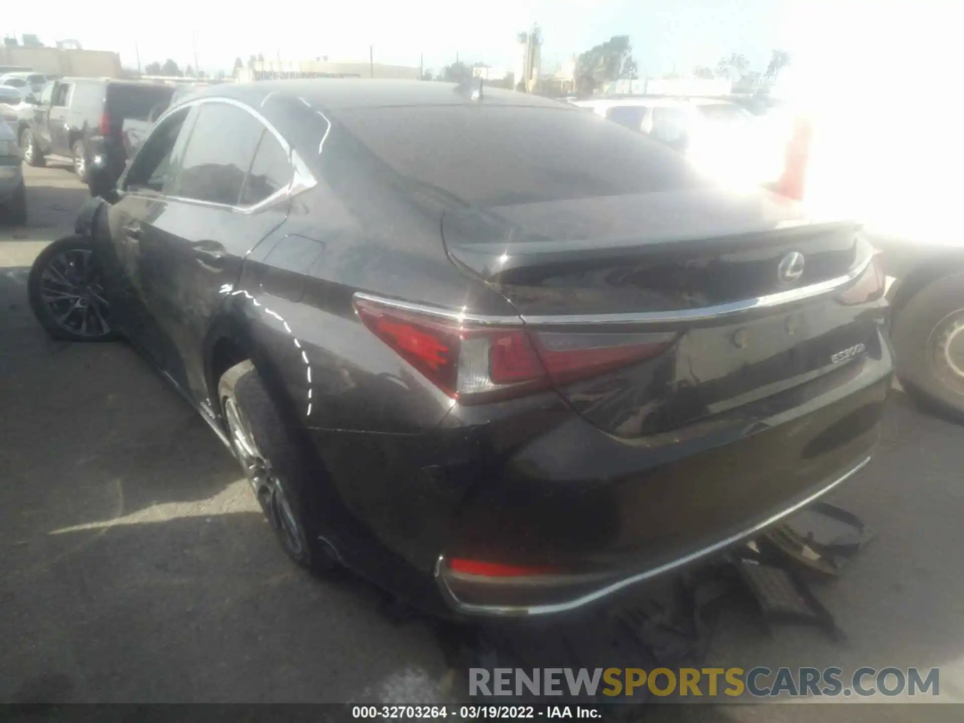 3 Photograph of a damaged car JTHB21B15K2023083 LEXUS ES 2019