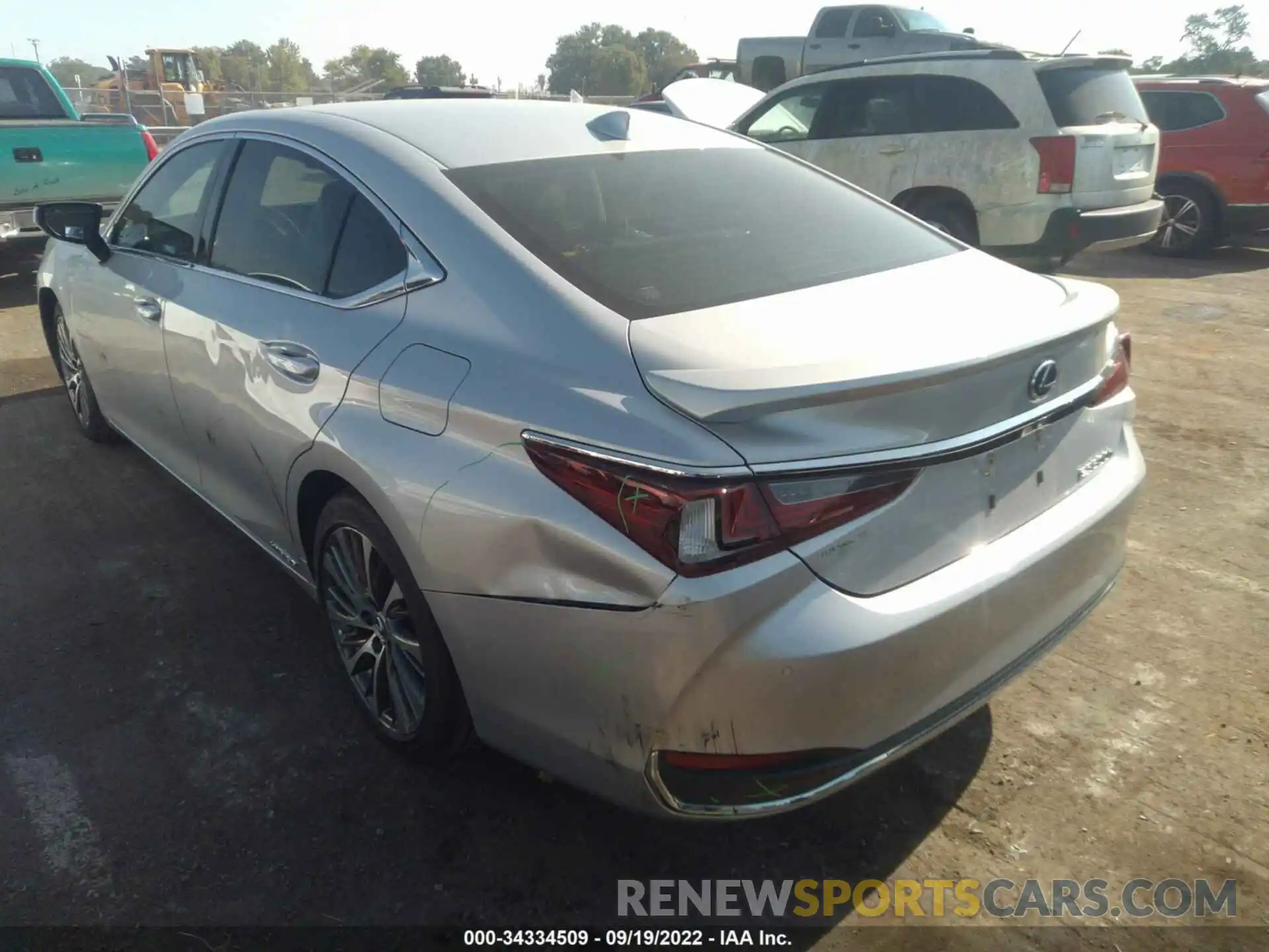 3 Photograph of a damaged car JTHB21B15K2032222 LEXUS ES 2019