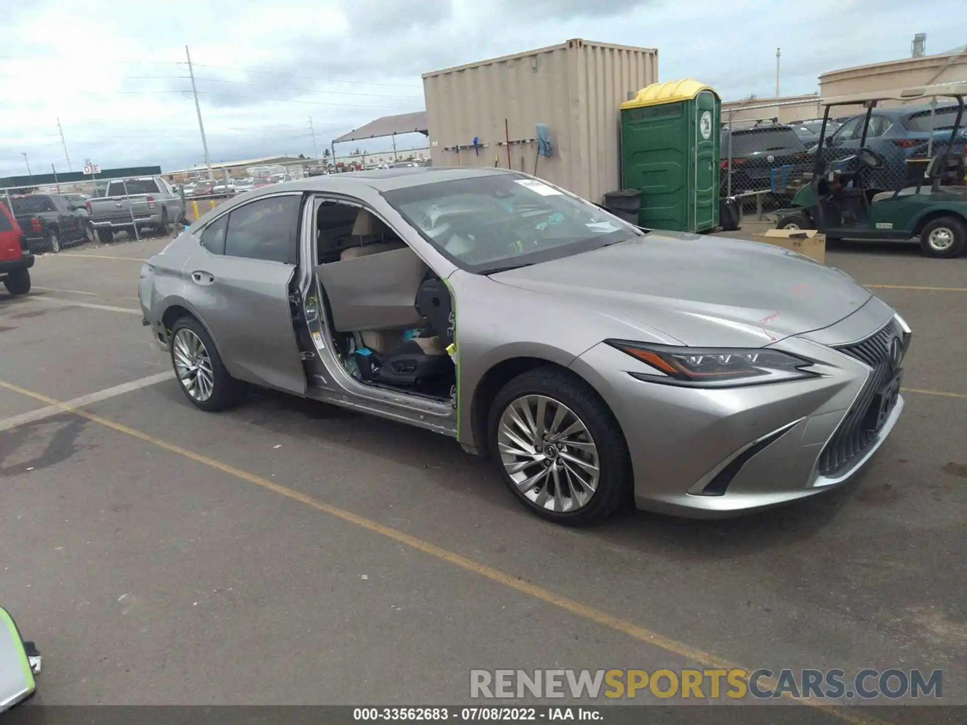 1 Photograph of a damaged car JTHB21B16K2022914 LEXUS ES 2019