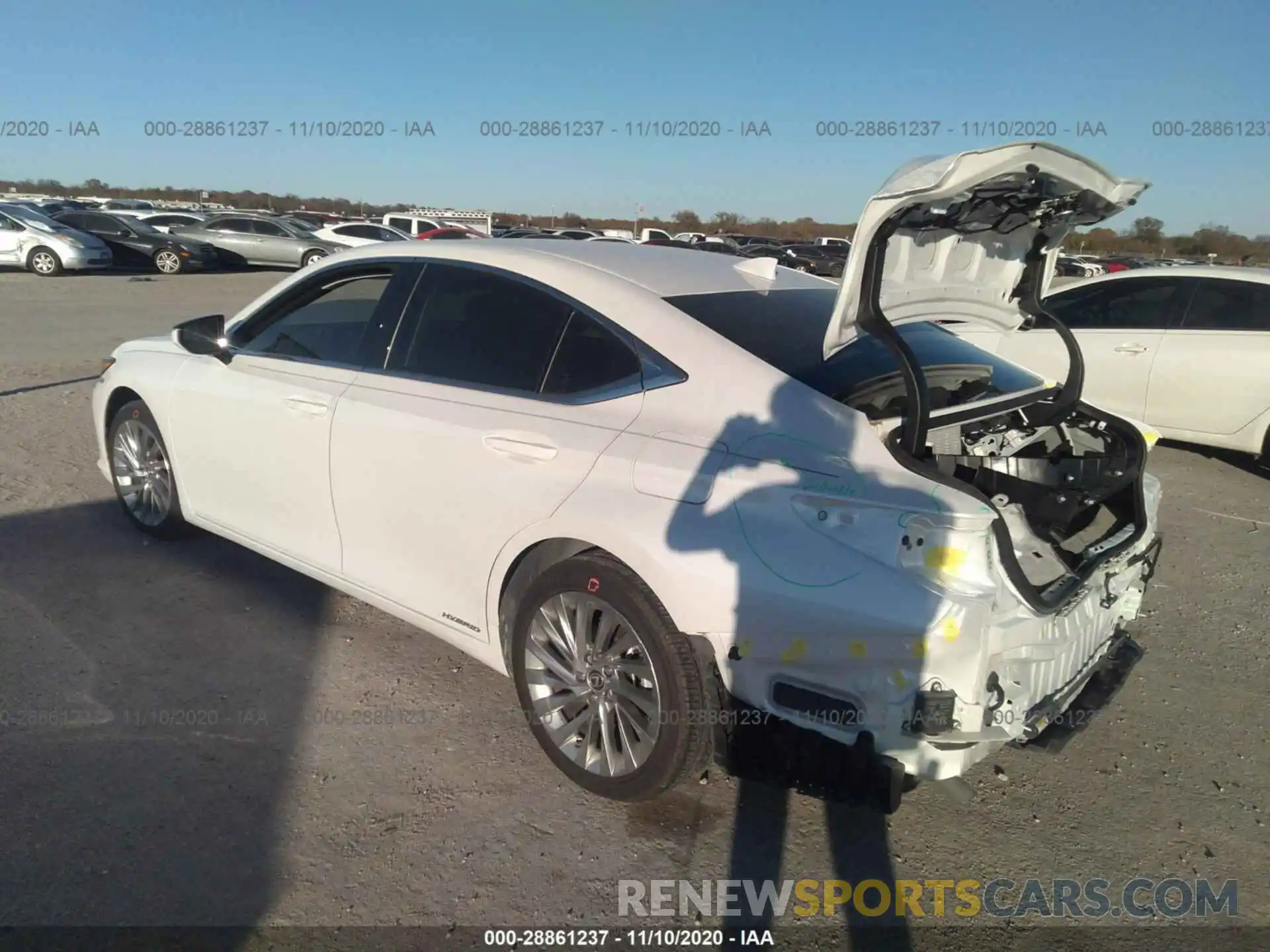 3 Photograph of a damaged car JTHB21B17K2036918 LEXUS ES 2019