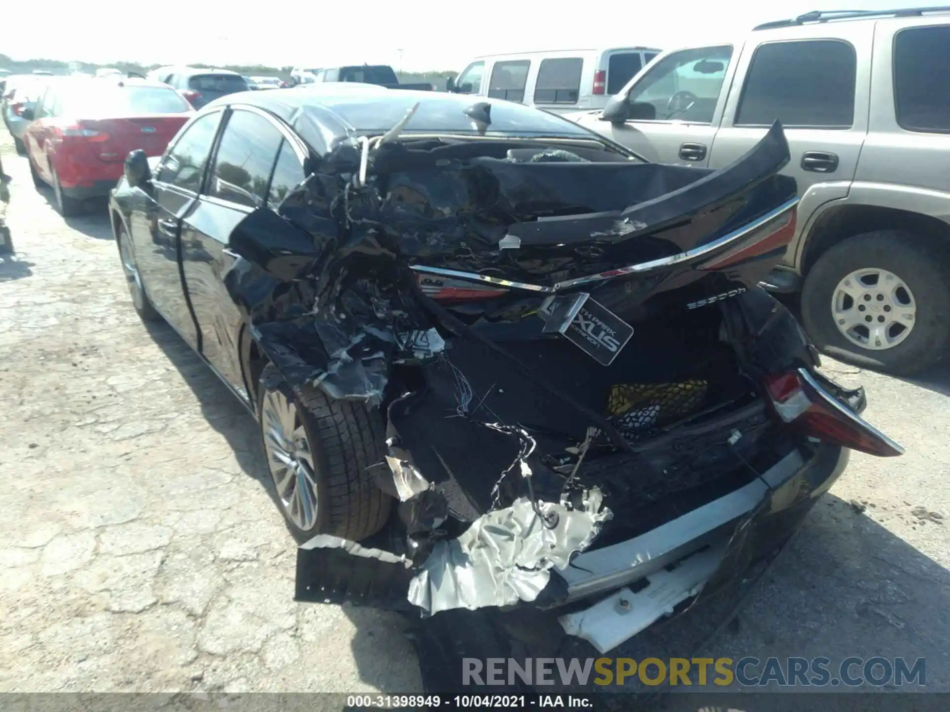 6 Photograph of a damaged car JTHB21B18K2006990 LEXUS ES 2019