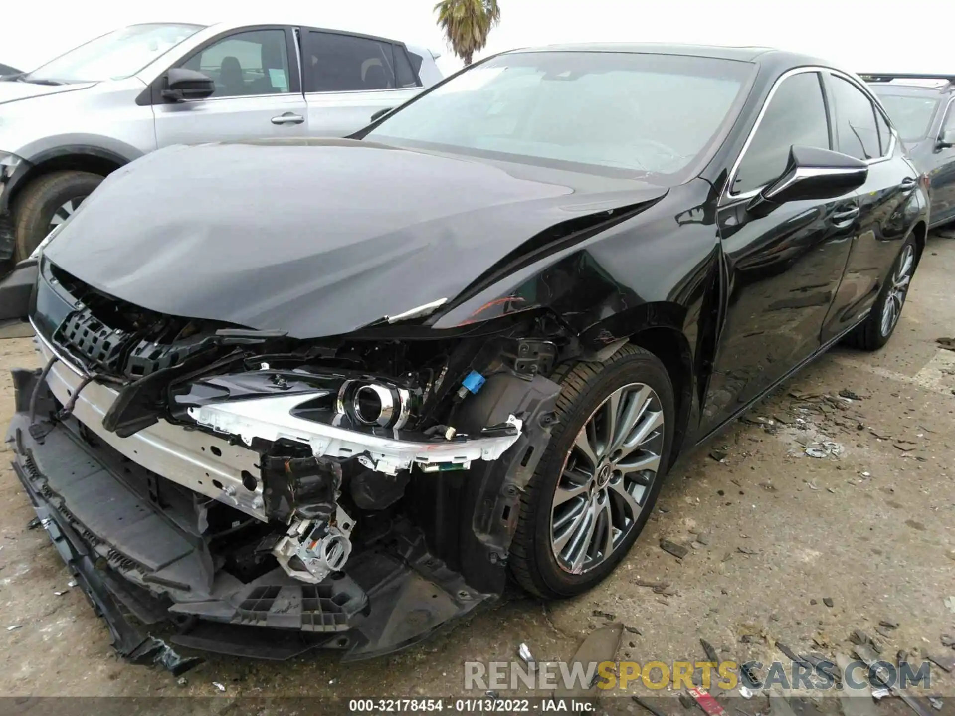 2 Photograph of a damaged car JTHB21B18K2035146 LEXUS ES 2019