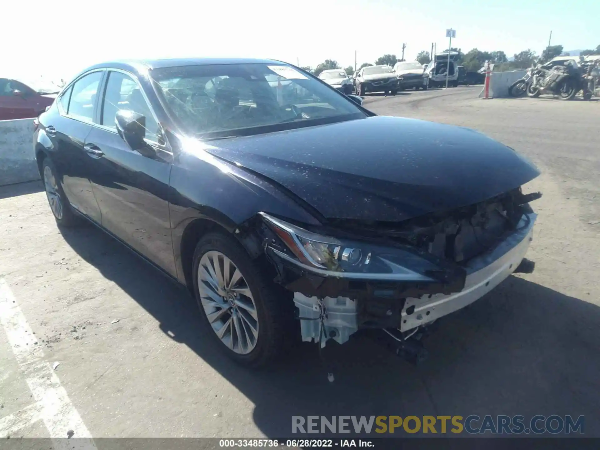 1 Photograph of a damaged car JTHB21B19K2002723 LEXUS ES 2019