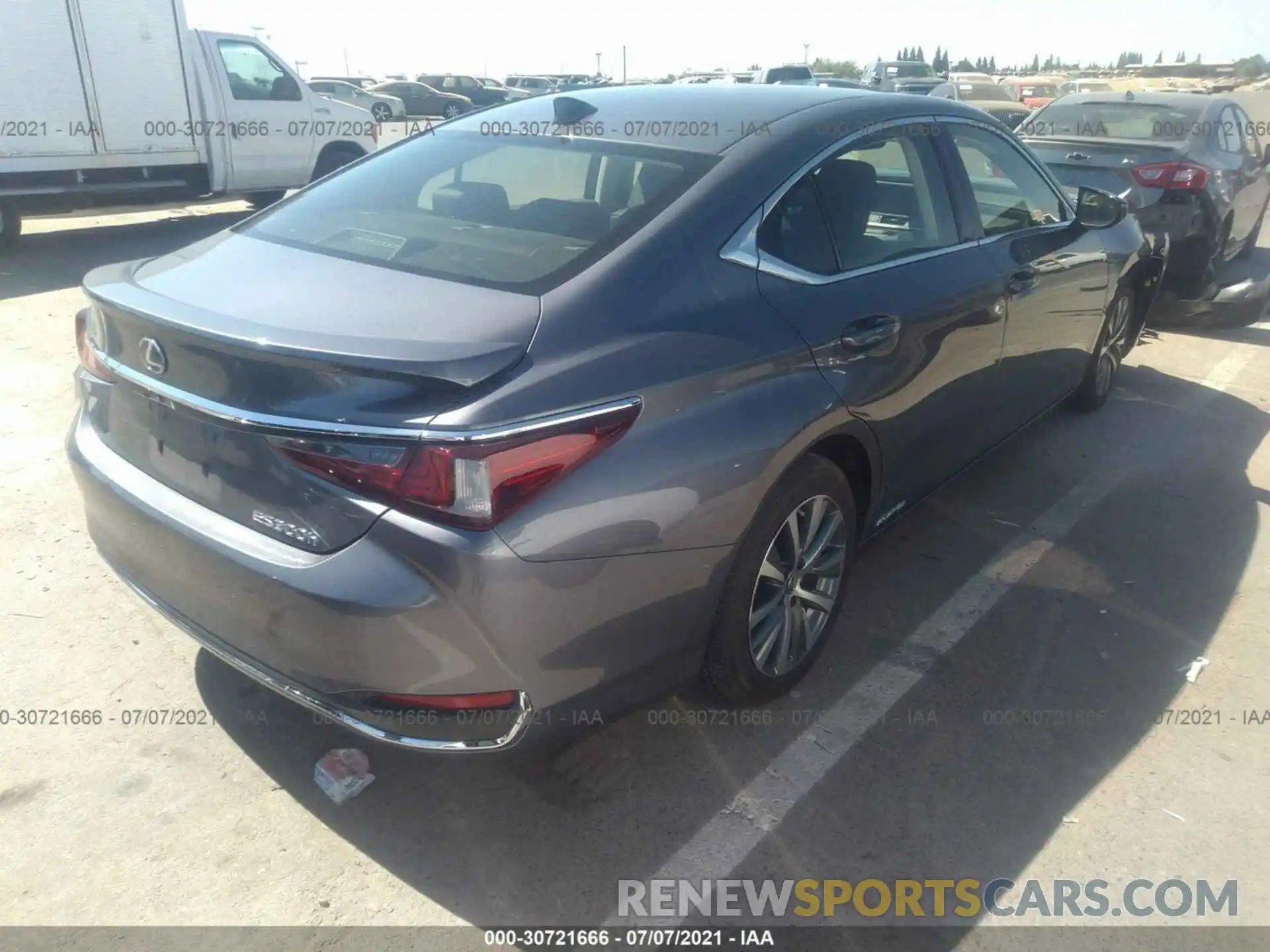 4 Photograph of a damaged car JTHB21B19K2035446 LEXUS ES 2019