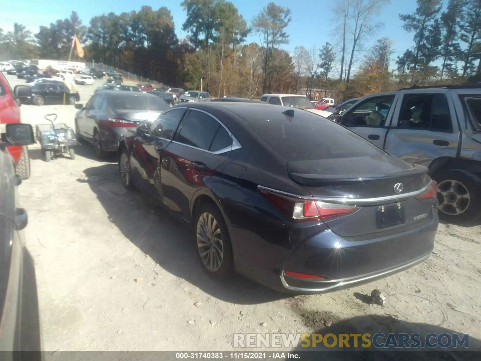 3 Photograph of a damaged car JTHB21B1XK2036301 LEXUS ES 2019