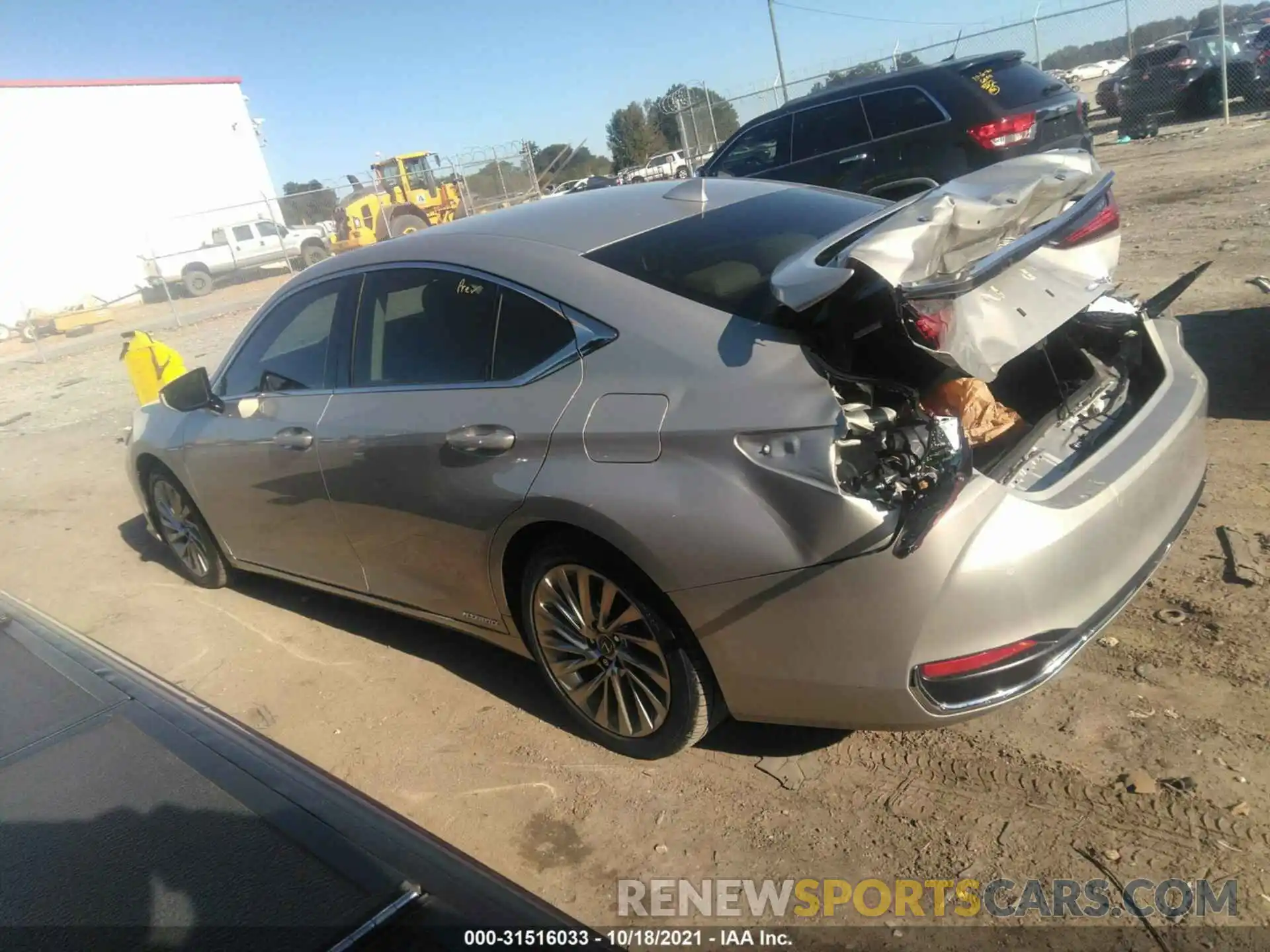 3 Photograph of a damaged car JTHB21B1XK2038131 LEXUS ES 2019