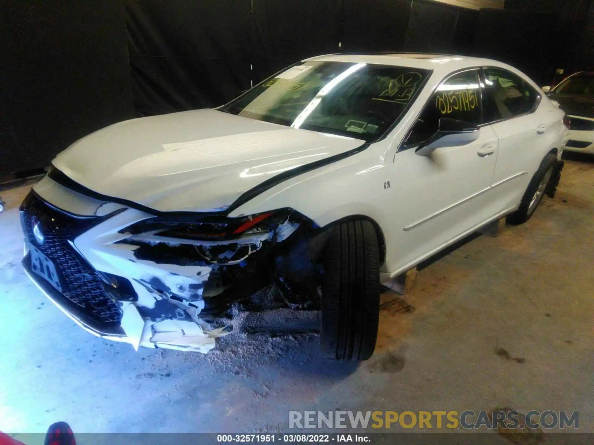 2 Photograph of a damaged car JTHBZ1B12K2002946 LEXUS ES 2019