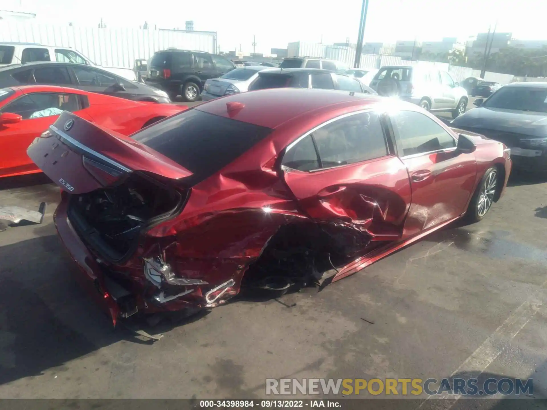 4 Photograph of a damaged car JTHBZ1B12K2003854 LEXUS ES 2019