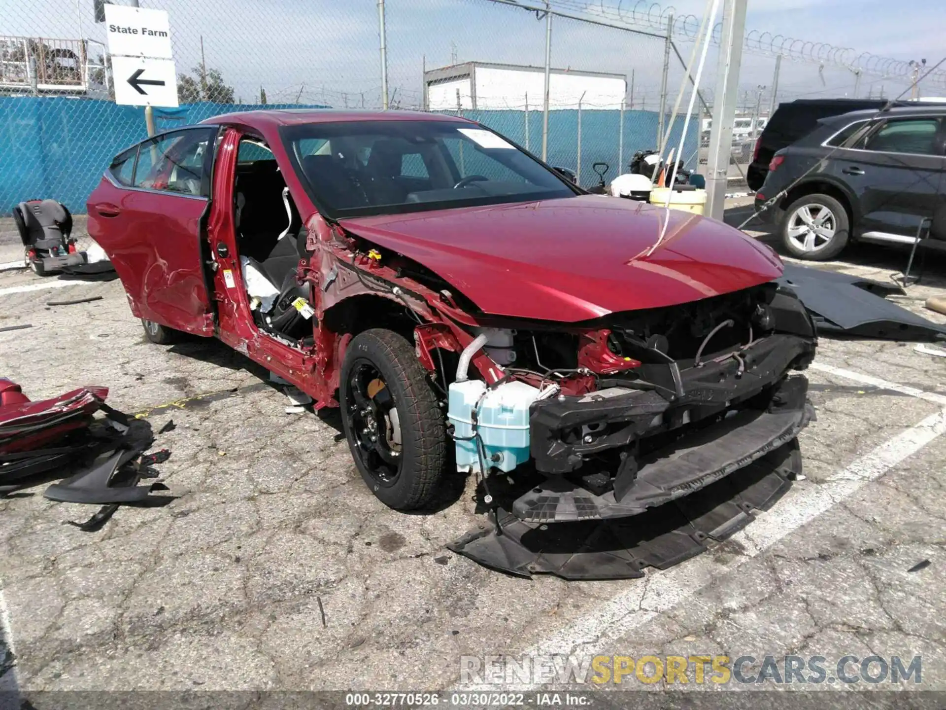 1 Photograph of a damaged car JTHBZ1B12K2004938 LEXUS ES 2019