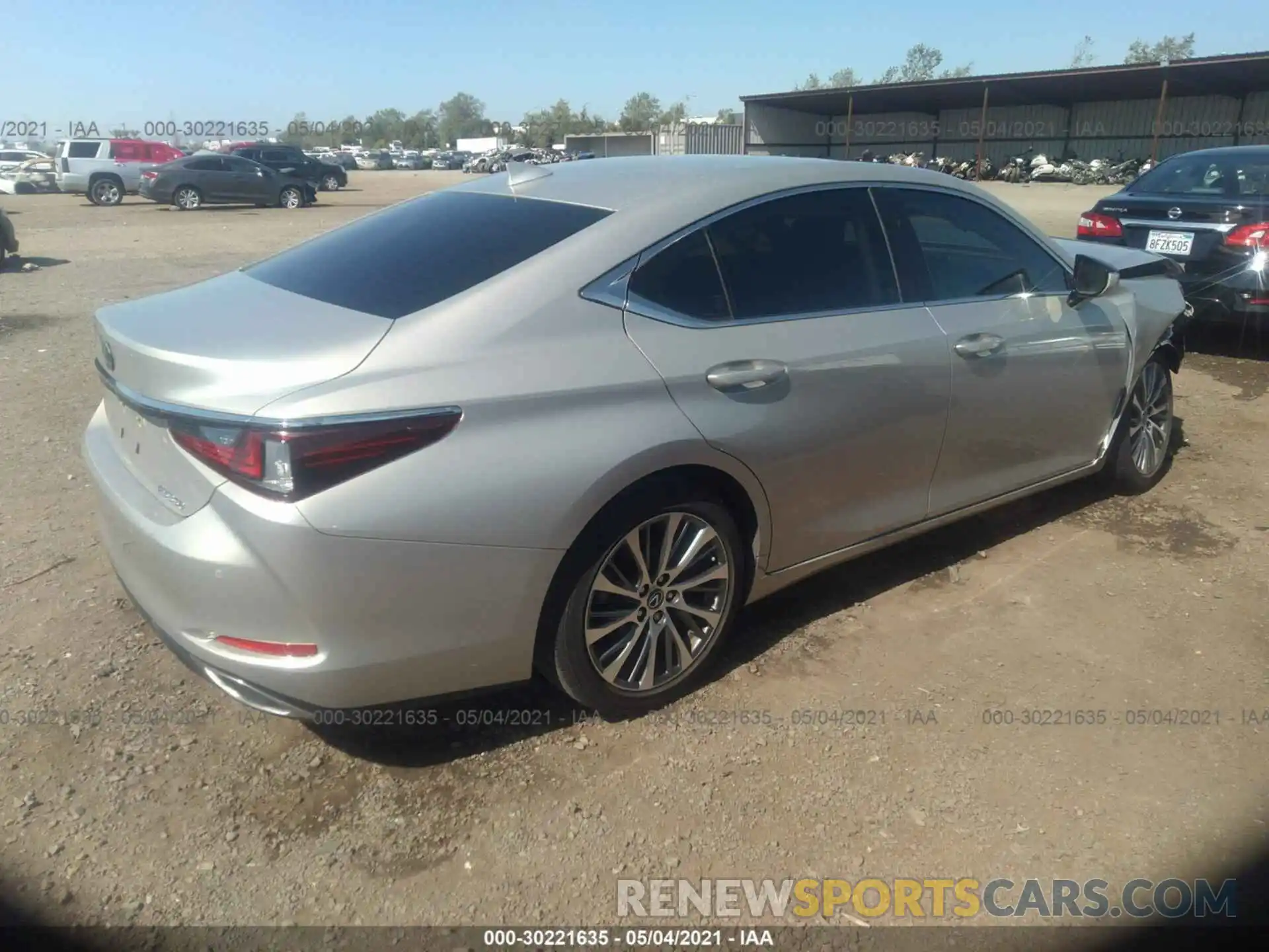 4 Photograph of a damaged car JTHBZ1B13K2004575 LEXUS ES 2019