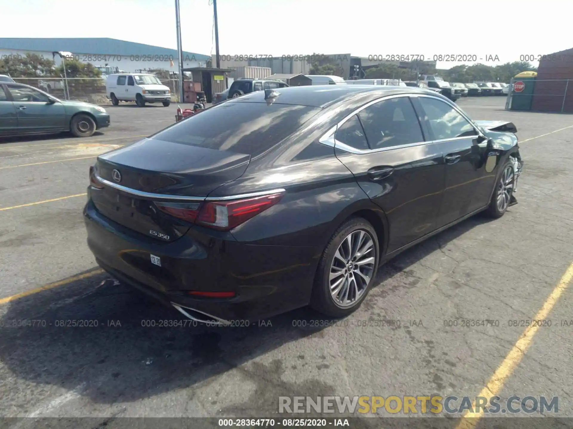 4 Photograph of a damaged car JTHBZ1B14K2004312 LEXUS ES 2019