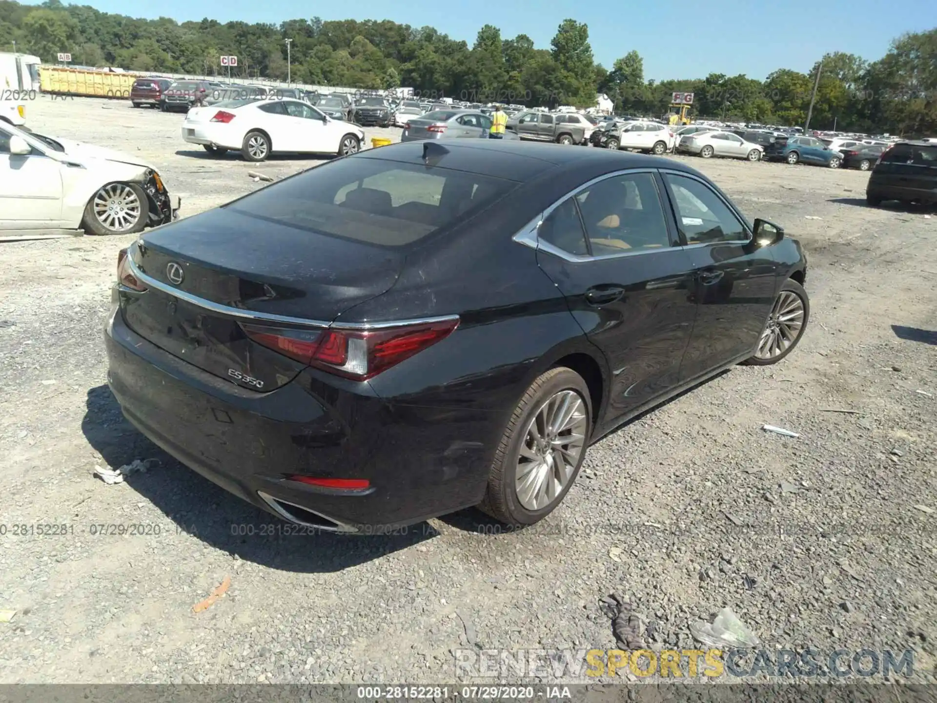 4 Photograph of a damaged car JTHBZ1B16K2005168 LEXUS ES 2019