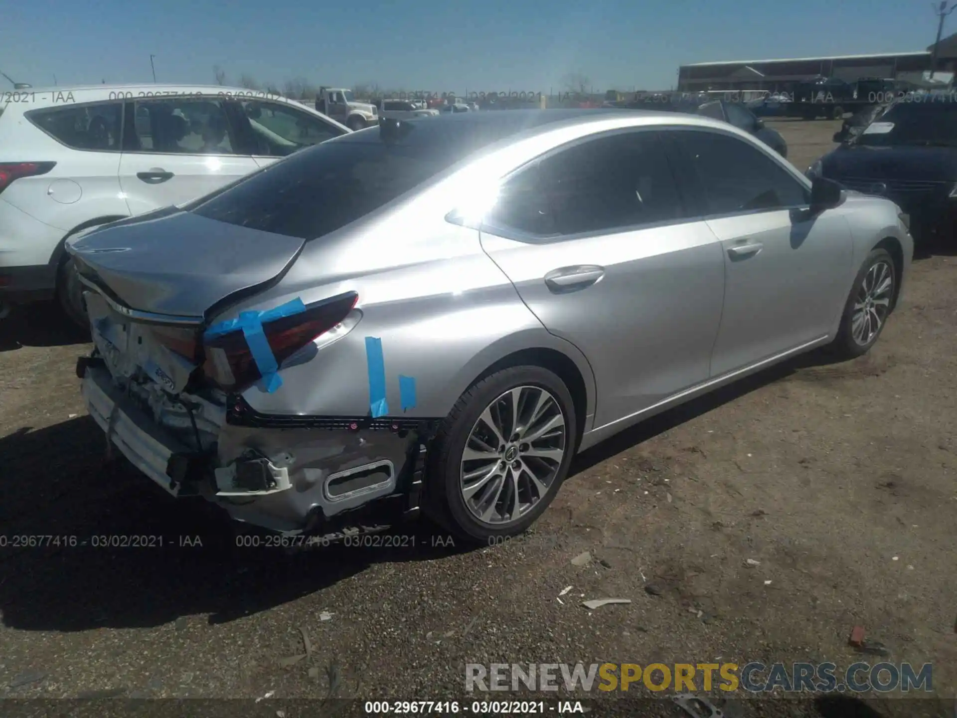 4 Photograph of a damaged car JTHBZ1B18K2001736 LEXUS ES 2019