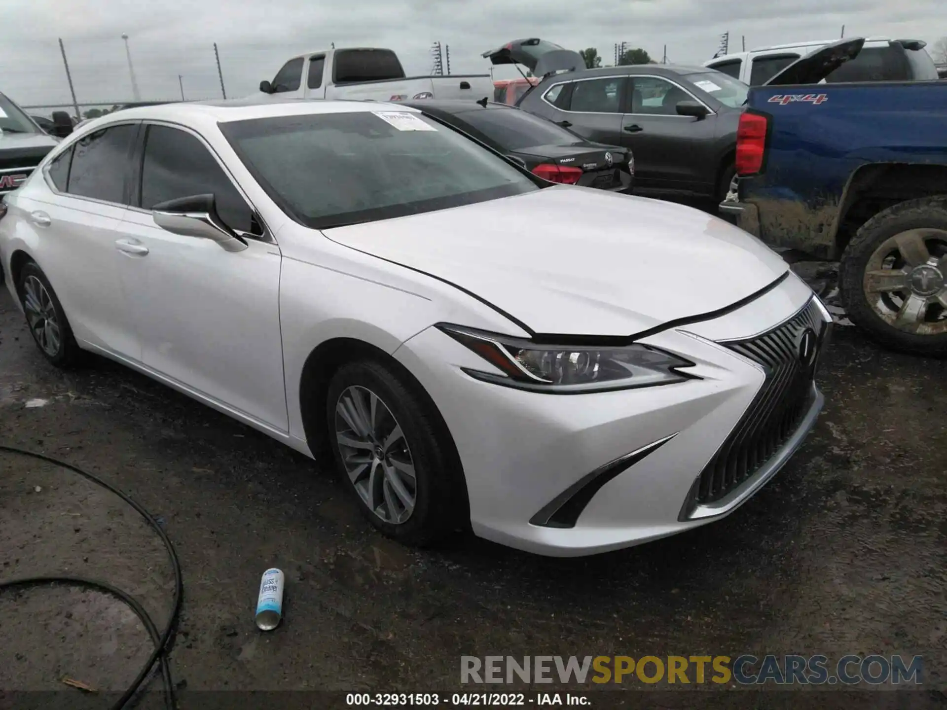 1 Photograph of a damaged car 58ACZ1B11LU059171 LEXUS ES 2020