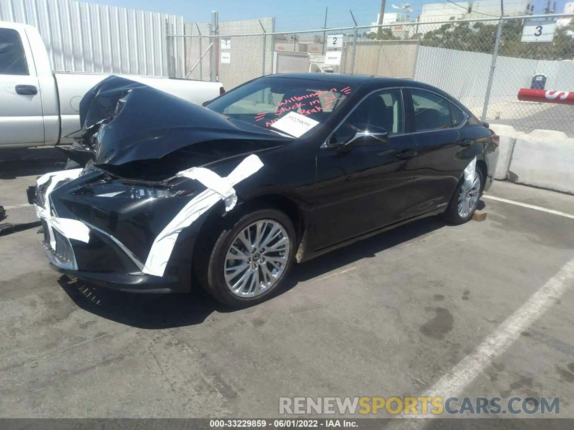 2 Photograph of a damaged car 58AD21B10LU012674 LEXUS ES 2020