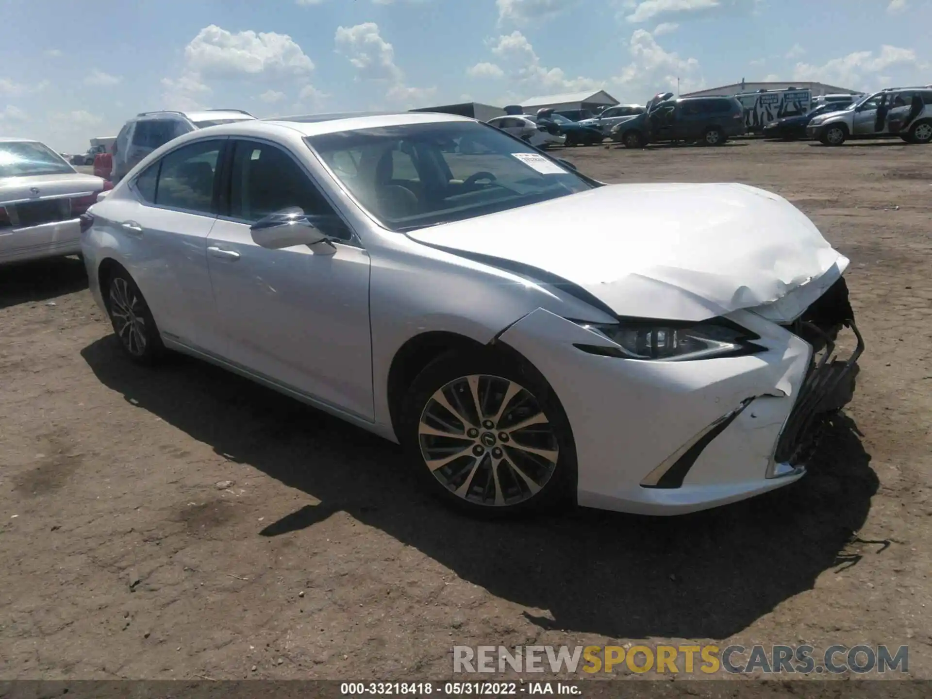 1 Photograph of a damaged car 58AD21B11LU005054 LEXUS ES 2020