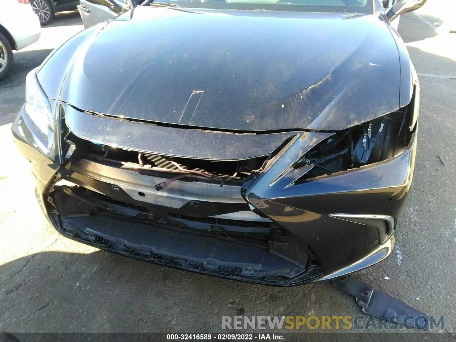 6 Photograph of a damaged car 58AD21B11LU008794 LEXUS ES 2020