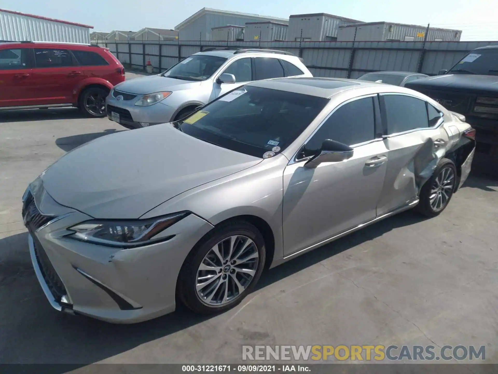 2 Фотография поврежденного автомобиля 58AD21B11LU011730 LEXUS ES 2020