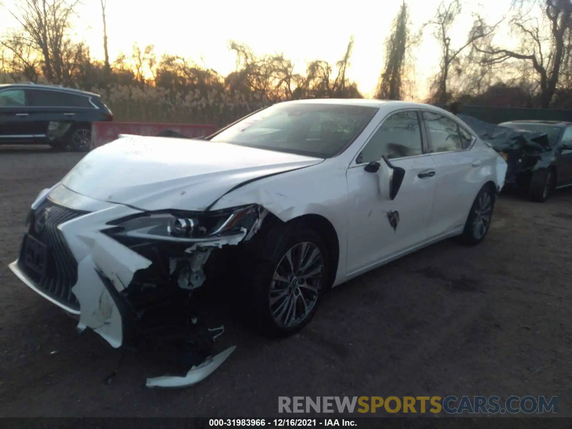 2 Photograph of a damaged car 58AD21B14LU008370 LEXUS ES 2020