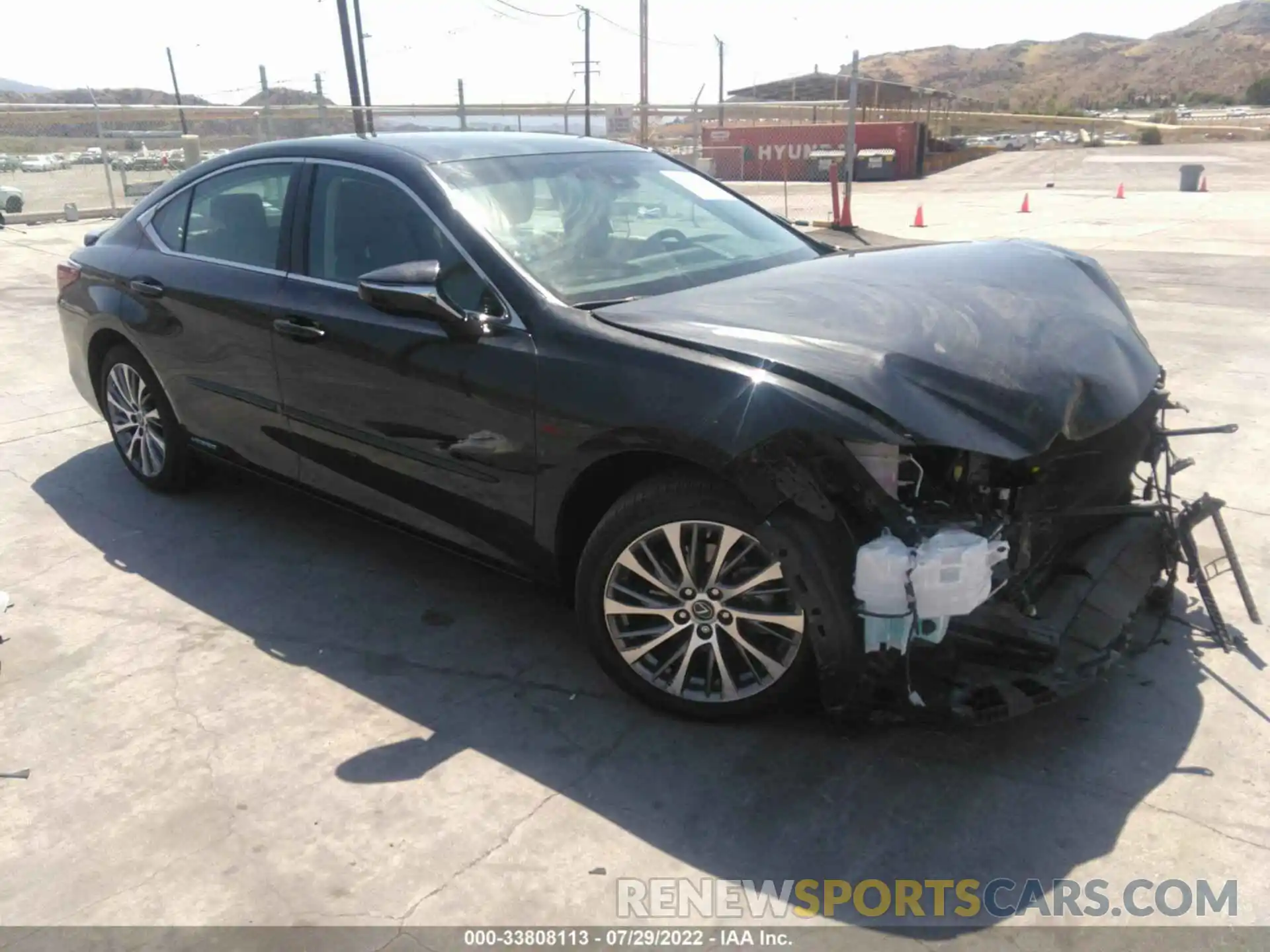 1 Photograph of a damaged car 58AD21B14LU008689 LEXUS ES 2020