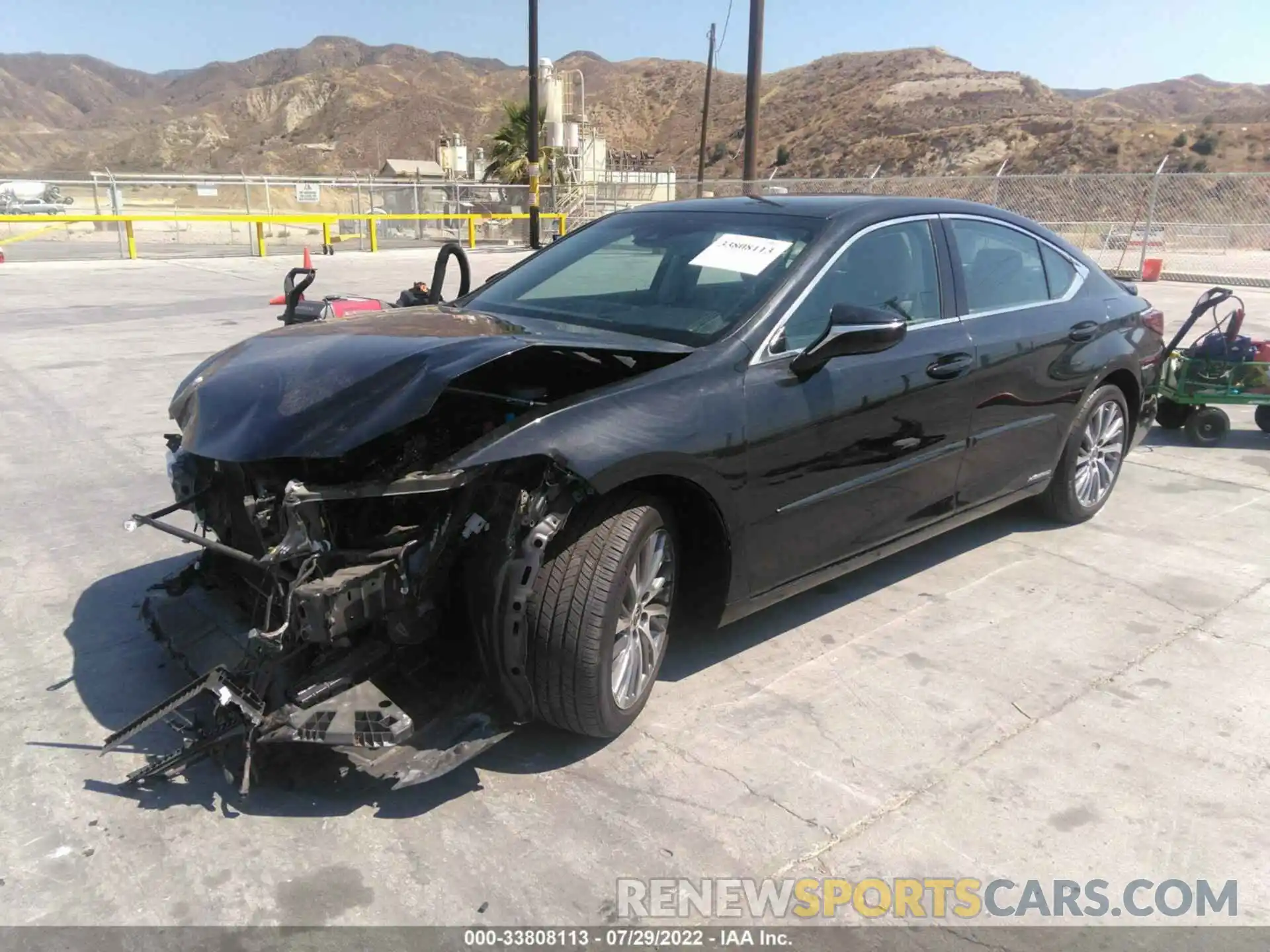 2 Photograph of a damaged car 58AD21B14LU008689 LEXUS ES 2020