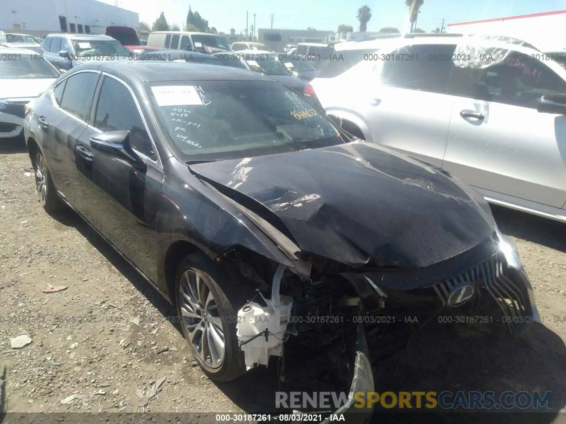 1 Photograph of a damaged car 58AD21B15LU011021 LEXUS ES 2020