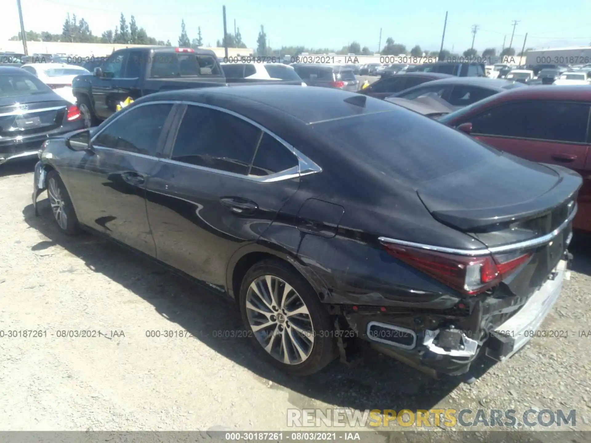 3 Фотография поврежденного автомобиля 58AD21B15LU011021 LEXUS ES 2020