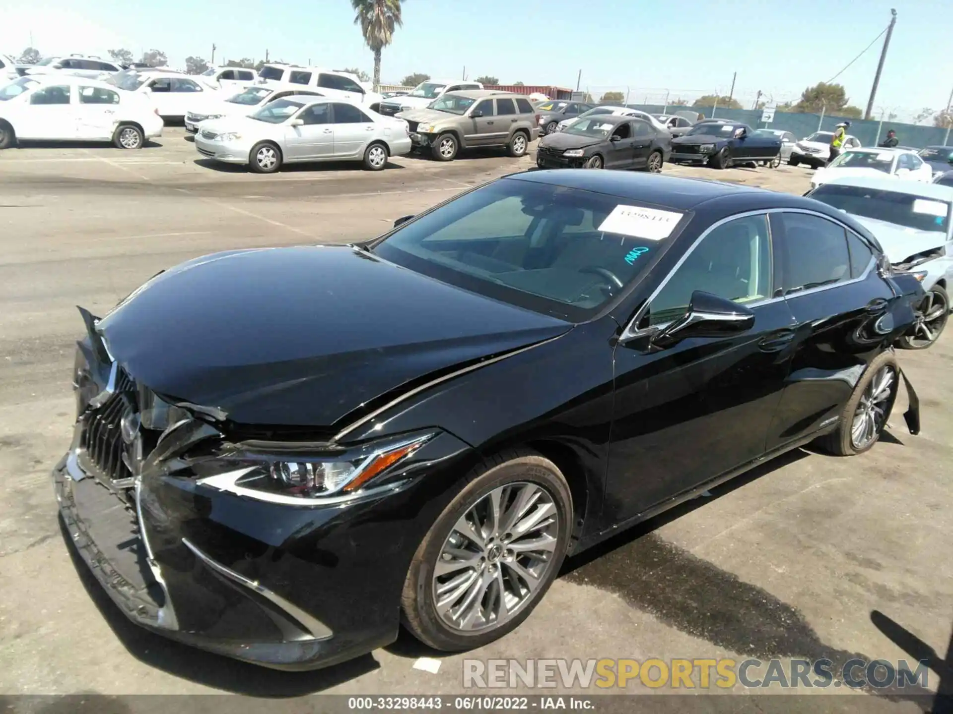 2 Photograph of a damaged car 58AD21B16LU005759 LEXUS ES 2020