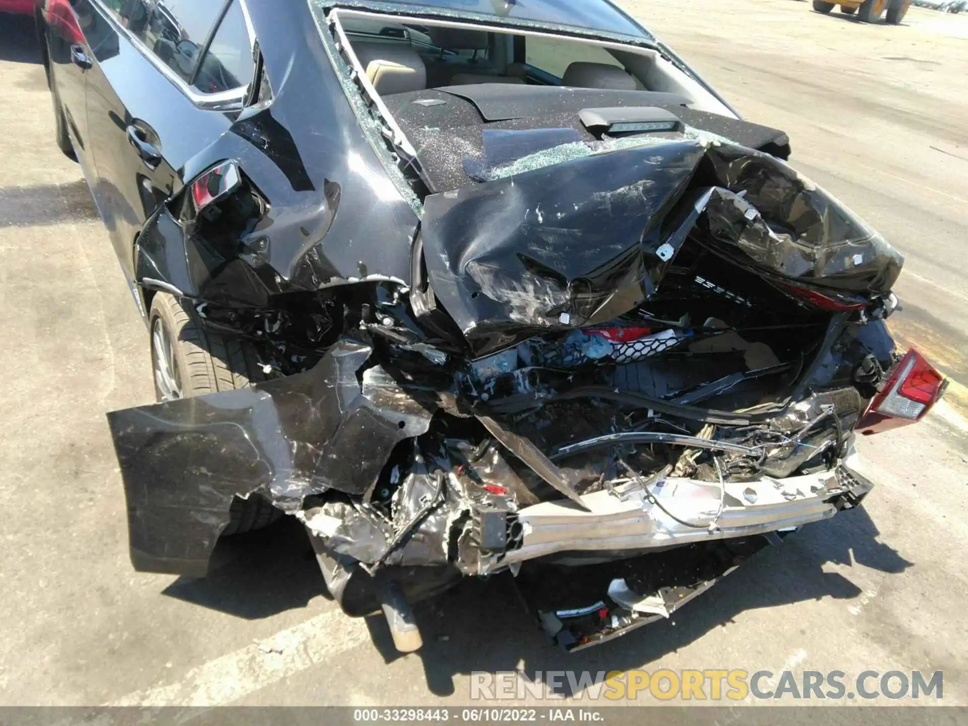 6 Photograph of a damaged car 58AD21B16LU005759 LEXUS ES 2020