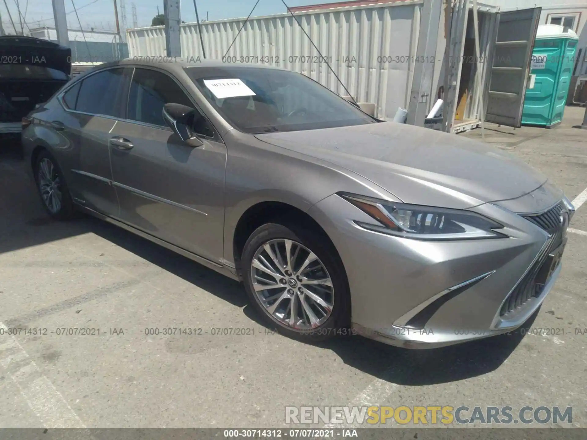 1 Фотография поврежденного автомобиля 58AD21B18LU009795 LEXUS ES 2020