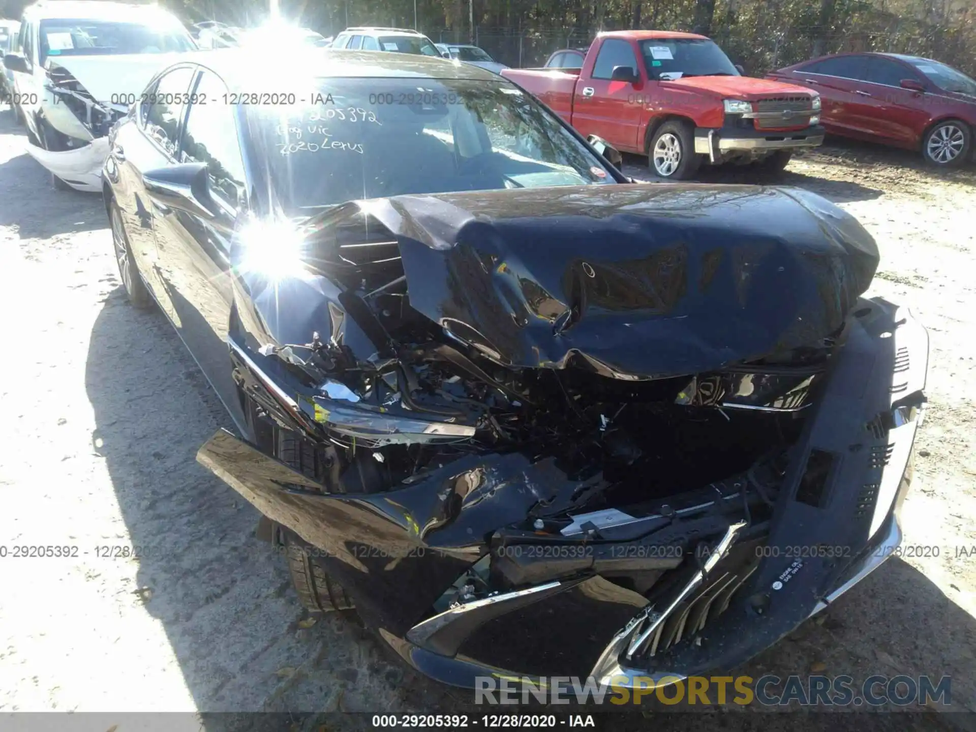 6 Photograph of a damaged car 58AD21B19LU010177 LEXUS ES 2020