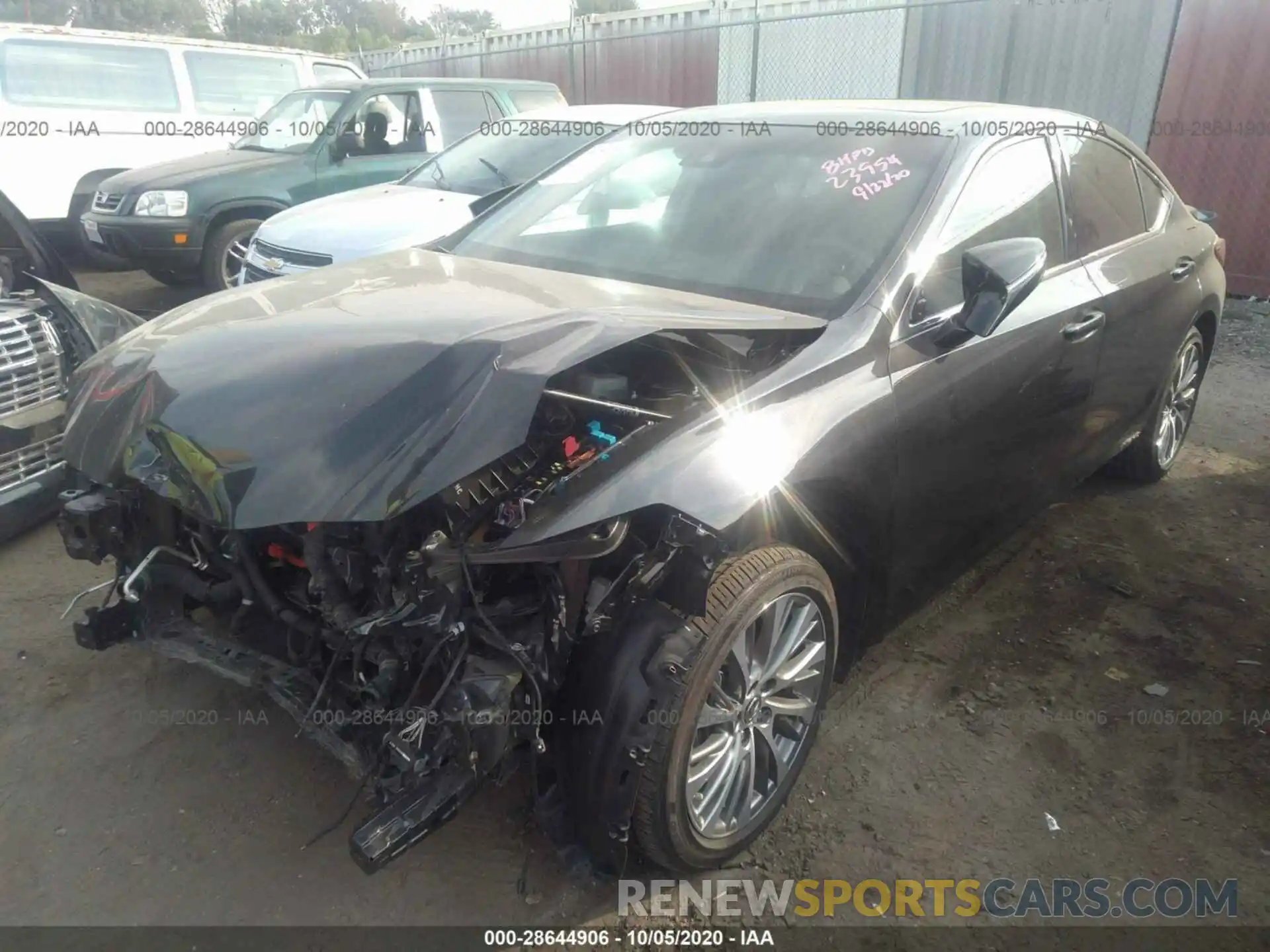 2 Photograph of a damaged car 58AD21B1XLU008387 LEXUS ES 2020