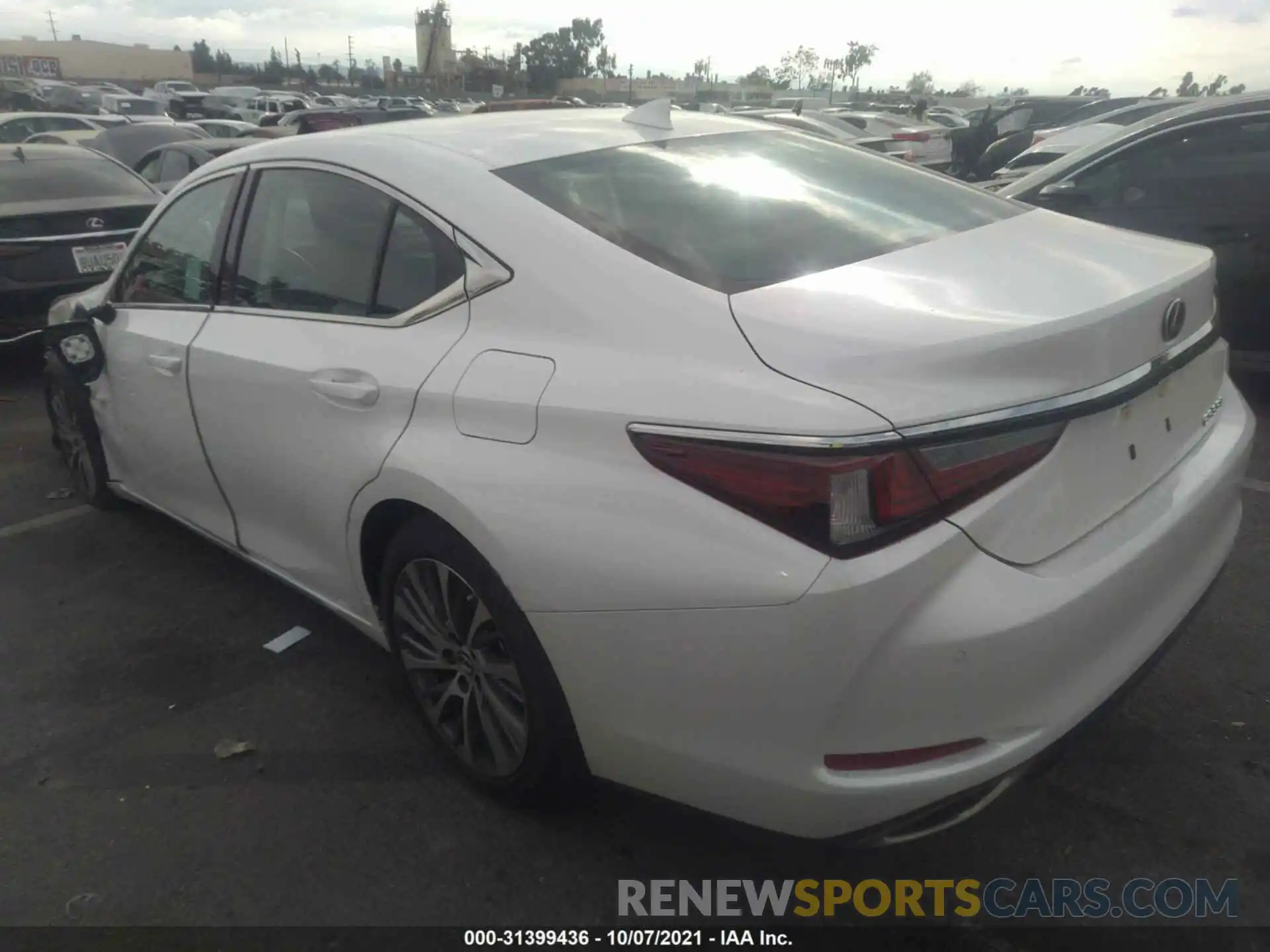 3 Photograph of a damaged car 58ADZ1B10LU063071 LEXUS ES 2020