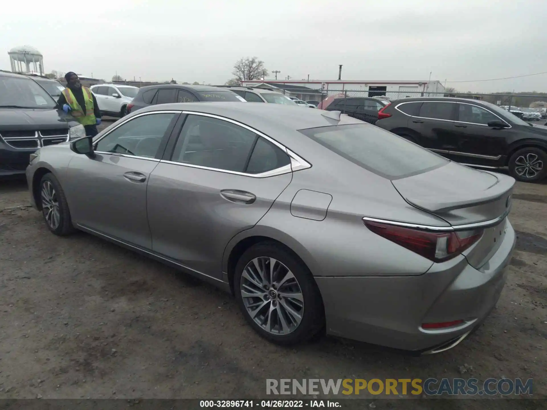 3 Photograph of a damaged car 58ADZ1B10LU076788 LEXUS ES 2020