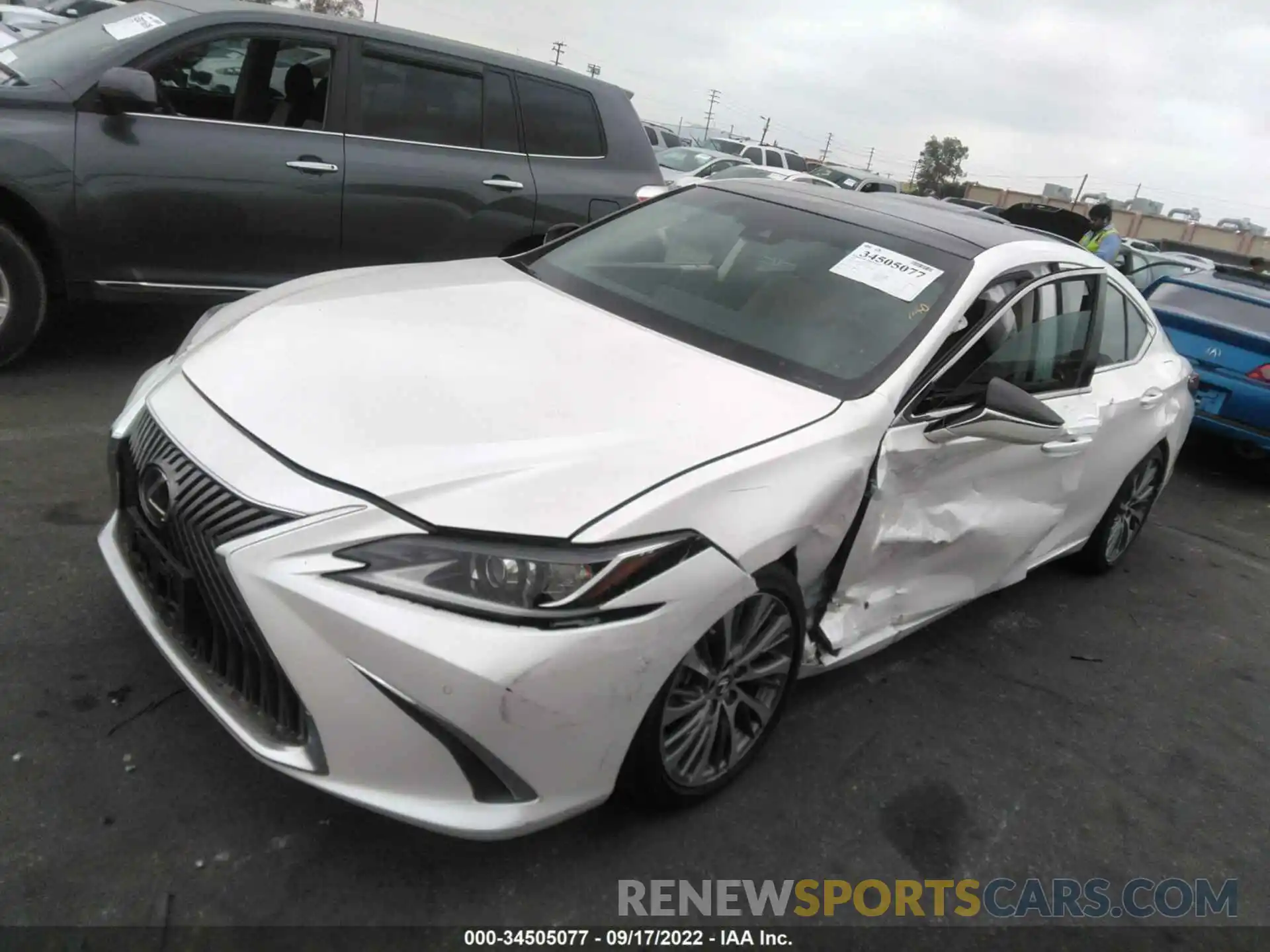 2 Photograph of a damaged car 58ADZ1B11LU076914 LEXUS ES 2020