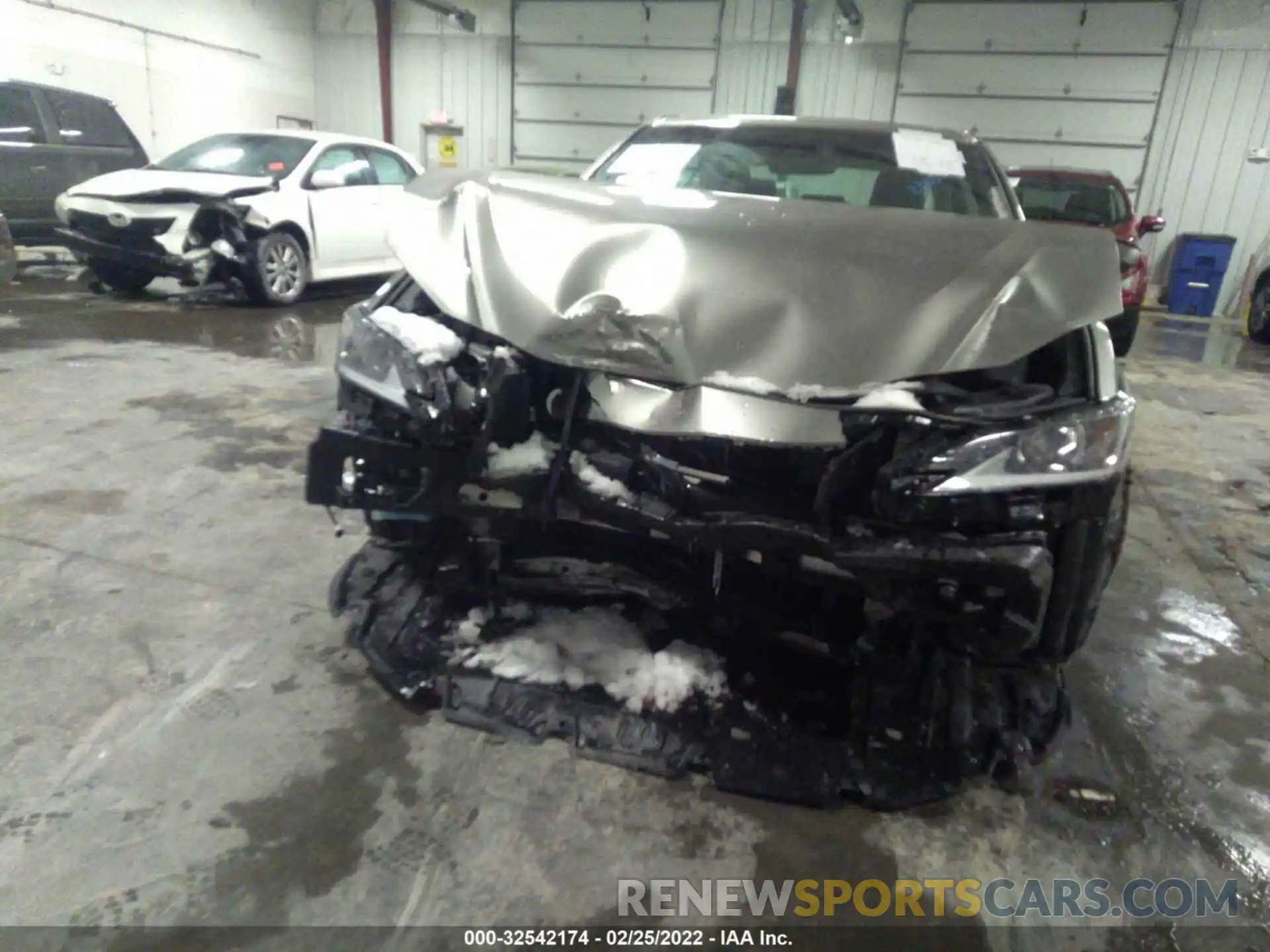 6 Photograph of a damaged car 58ADZ1B13LU054414 LEXUS ES 2020